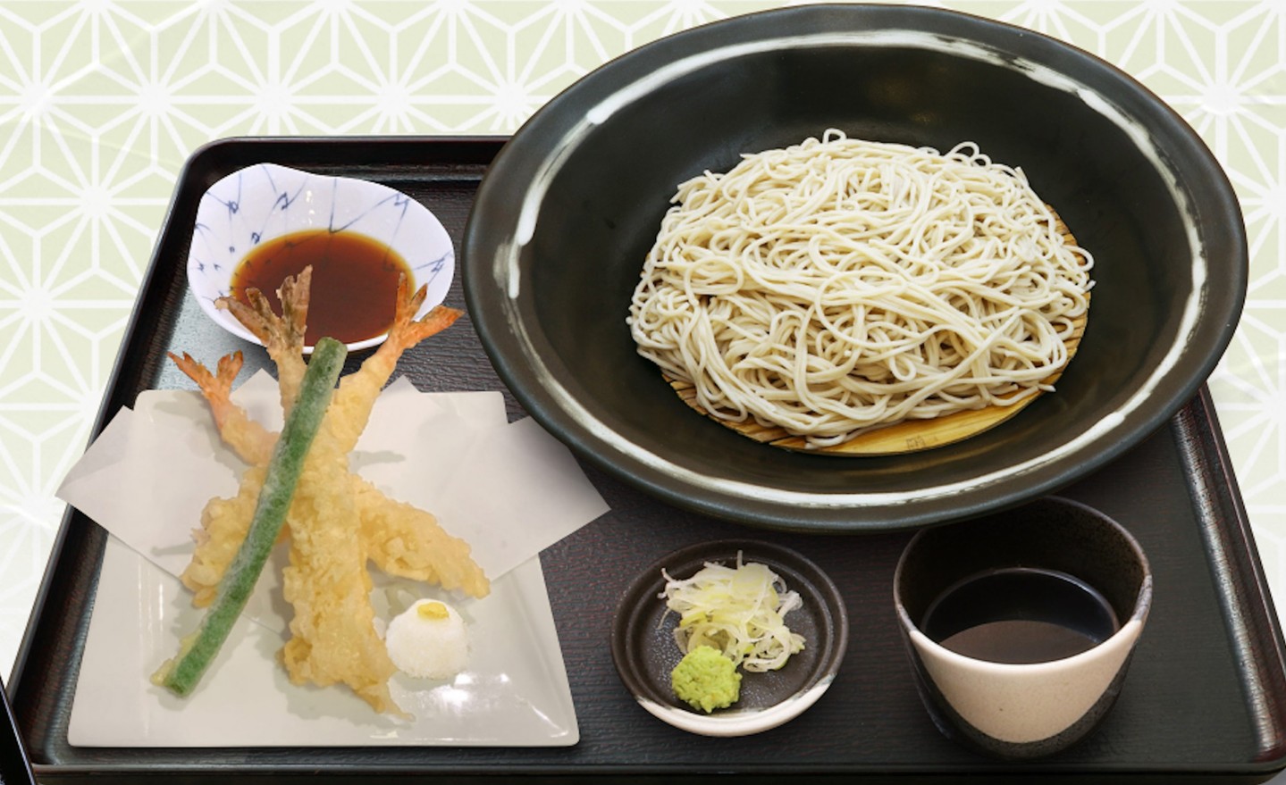 🌟 いらっしゃいませ！🌟 皆様に日本の伝統的なおそばをお届けする「生そば あずま」です。🍜✨日本から直送したそば粉を使用し、店内で捏ねたそばは、ツルッとした喉越しが自慢です。🥢 🌿当店のおすすめは、カラッと揚がった天ぷらと冷たいそばの「海老天盛り」。🦐🥗 もちろん、カツ丼や鴨つけそばなど他にもバリエーション豊かなメニューもそろえておりますので、ぜひお好きなものをお楽しみください！🍚 お仕事帰りや、ご家族、ご友人との楽しいひとときに、ぜひ「生そば あずま」へお立ち寄りください。心よりお待ちしております！😊💖 住所や営業時間はプロフィール欄をご確認くださいませ。ご予約も承っております。📞 #蕎麦...
