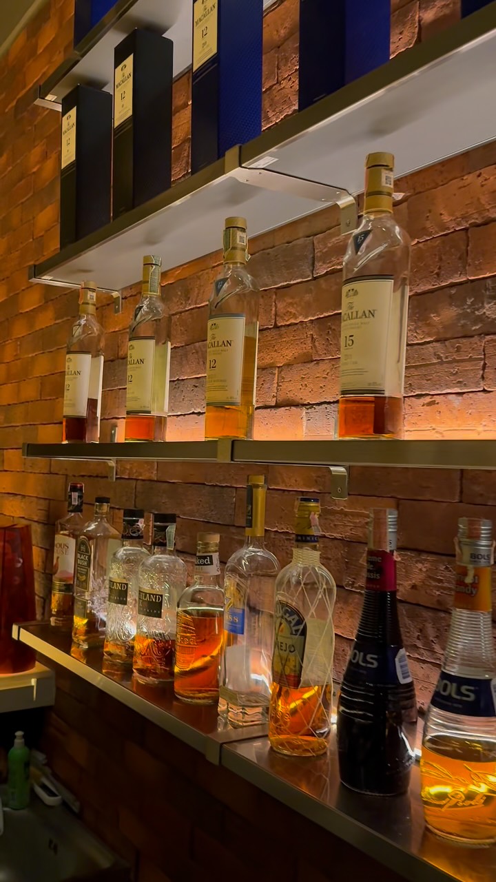It’s Tuesday, let‘s have a drink✨♥️💐#macallan #bar #sukumvit39