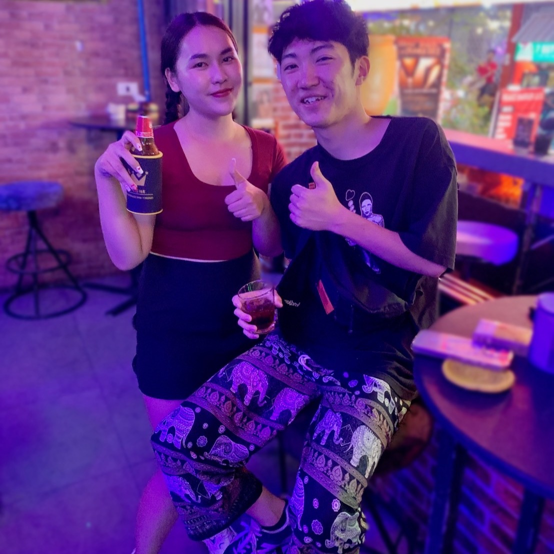 📍 Orange Bar Sukhumvit 11/1 Saturday night is calling —...
