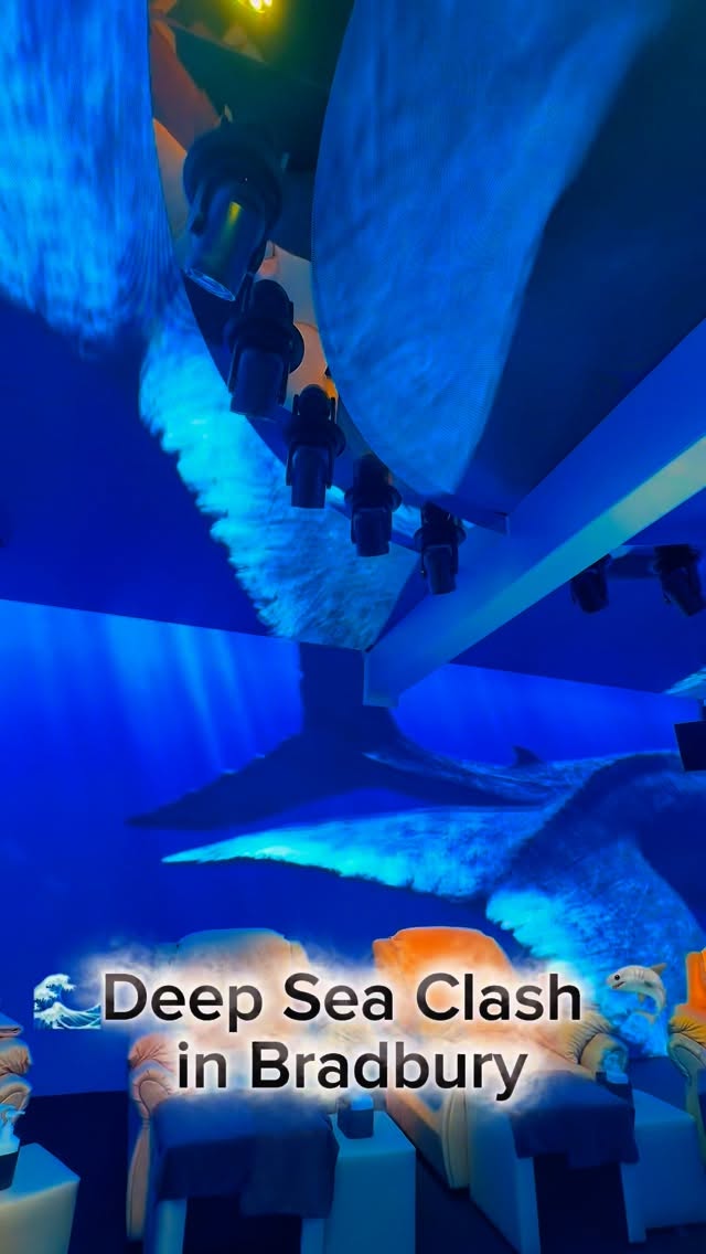 🌊🐳 Deep Sea Clash in BRADBURY 🦈✨ 大海の覇者たちがぶつかり合う迫力の映像演出。 非日常の世界をぜひ体感してください。 📍...