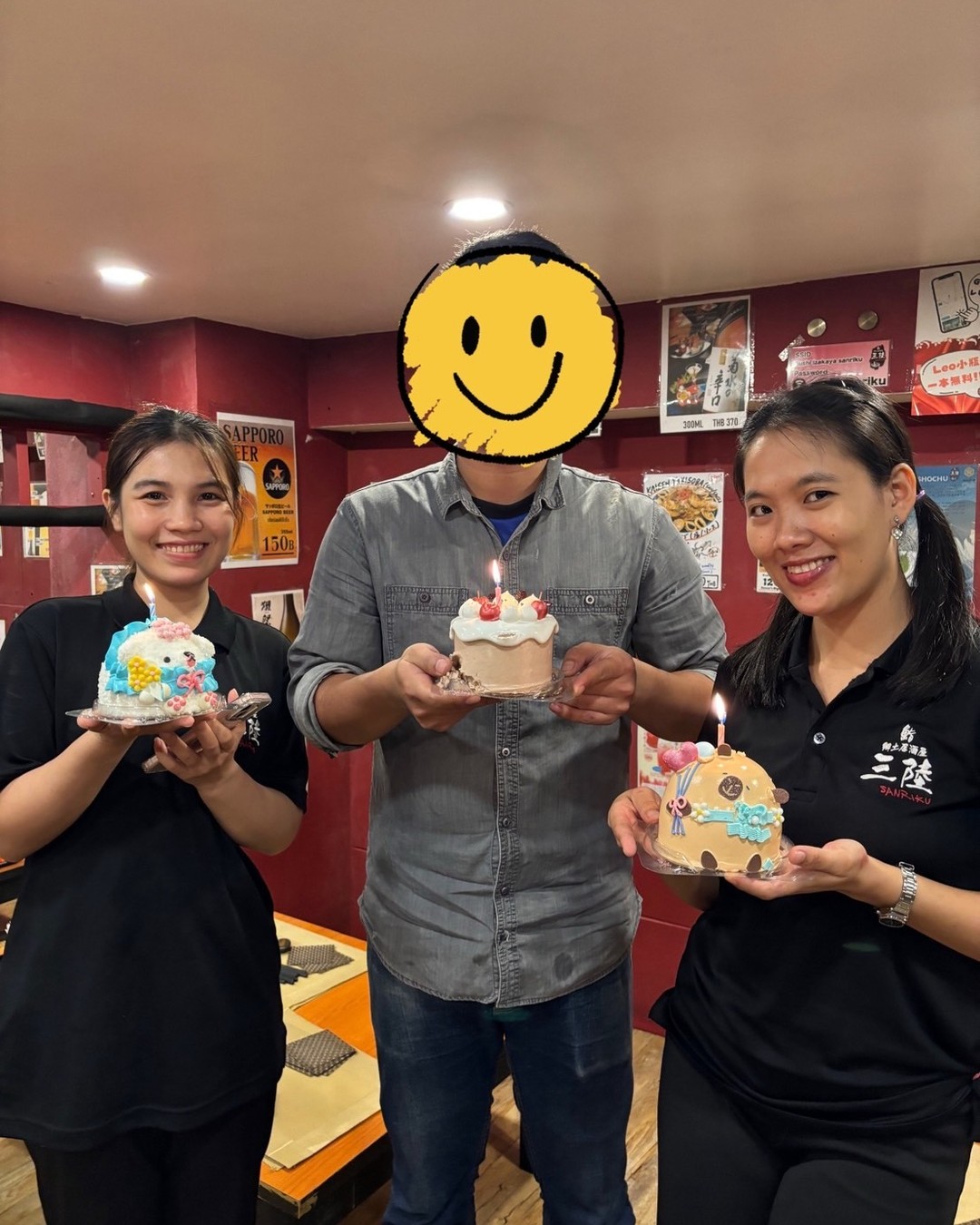 🎂お誕生日会しました〜🎉✨ いつも三陸をご利用いただき、誠にありがとうございます☺️💕 昨日は一日中雨模様でしたが、たくさんのお客様に足を運んでいただき、本当に感謝の気持ちでいっぱいです🙏🏻✨ 皆さまに支えられて、三陸は毎日元気に営業できています☺️🌸 そして先日は、スタッフのお誕生日会を開催しました🎊🎂 先月末にお誕生日の子が多く、みんなでお仕事終わりに集まってご飯を食べて、飲んで、たくさん笑って…☺️✨ 普段の営業中とはまた違う、家族のようにあたたかい時間を過ごせました😌💕 こうして一緒に働く仲間と笑い合える時間があるからこそ、毎日の営業も頑張れるんだなぁと感じます🫶🏻 しっかりエネルギーチャージも完了したので、今日も元気いっぱいでお迎えいたします💪🏻🔥 本日は日曜日なので2時までです❣️...