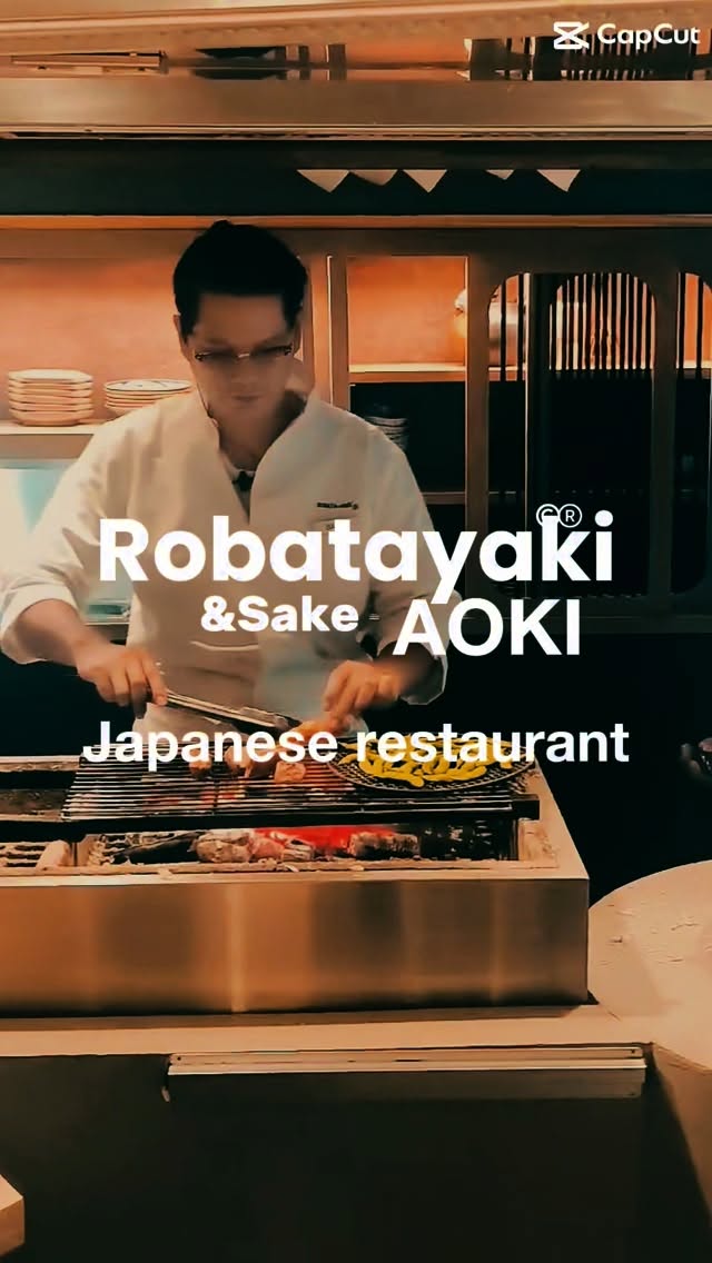 Robatayaki & Sake AOKI 当店では、炉端焼き・囲炉裏焼き・藁焼きといった日本の伝統的な調理法を用い、 本物の和食をご提供しております。 日本直送の新鮮な魚介類、オーガニック野菜、こだわりの出汁や味噌・醤油などを使用し、無添加・無化調にこだわり、安心で安全なお食事をお楽しみいただけます。 1階：ライブ感あふれるオープンキッチン。目の前で職人の技をご堪能いただけます。 2階：落ち着いた雰囲気のテーブル席。ゆったりとした時間をお過ごしいただけます。 デート、接待、ご家族でのお食事など、さまざまなシーンでご利用ください。...