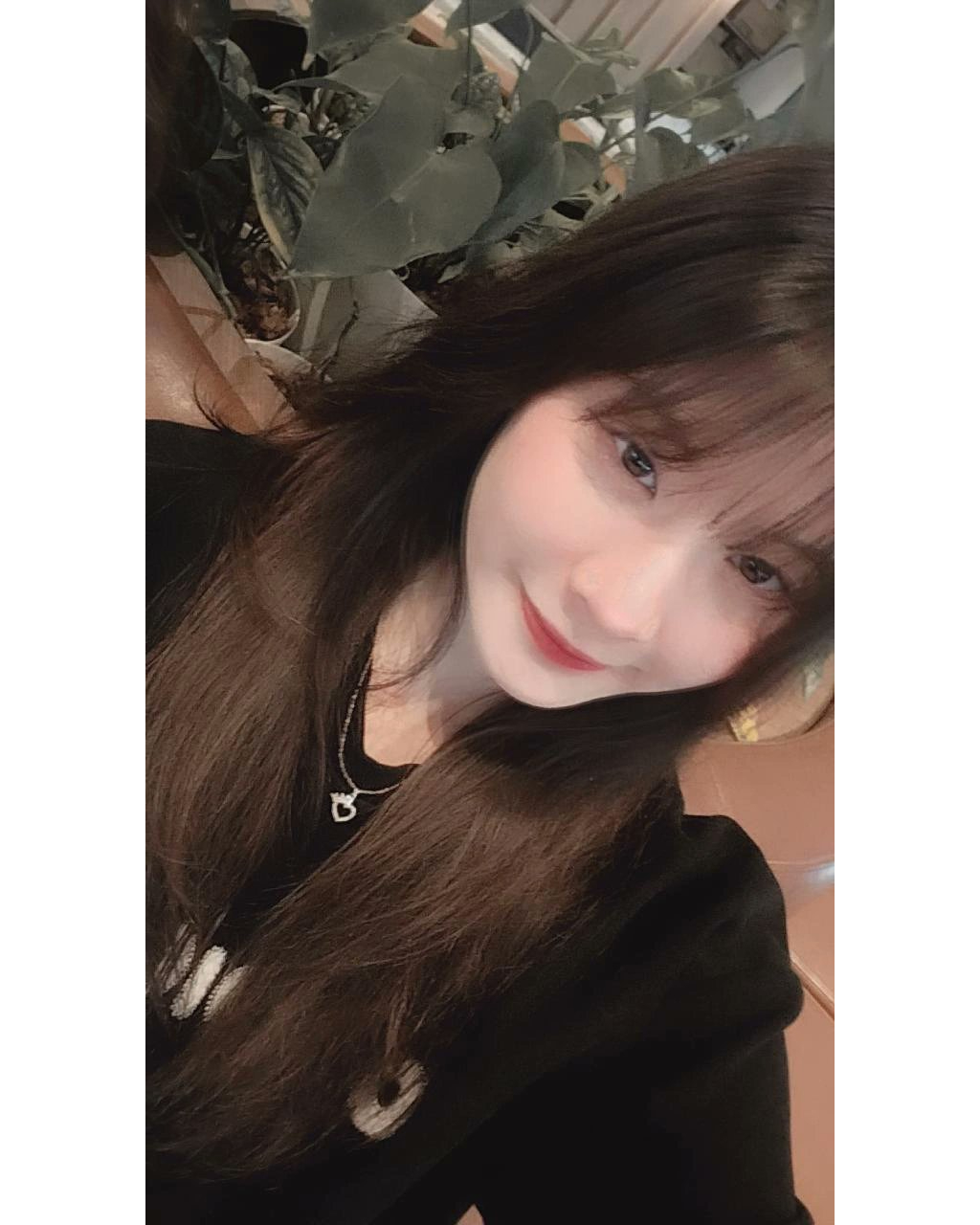 皆さま、週末を楽しんでいらっしゃいますでしょうか？✨ 本日は土曜日！ZARAスナックバーは今日も元気に営業しております！🌸 昨日はたくさんのお客様にご来店いただき、心より感謝申し上げます。皆様のおかげで素敵な一日となりました☺️。本日も個性豊かな女の子たちが、皆様のお越しを楽しみにしております。美味しいお酒と楽しいひとときをご用意して、最高のサービスをお届けいたします🍹🍸。どうぞお気楽にお立ち寄りくださいね！皆様の笑顔にまたお会いできることを楽しみにしています💕。 Are you all enjoying your weekend? ✨...