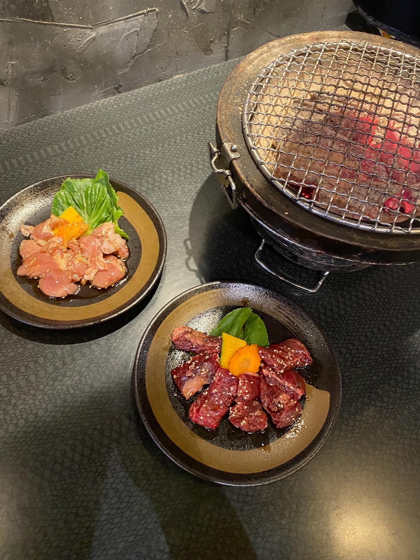 こんにちは。 青龍ラーメンの系列店 焼肉屋やきやきや青龍です。 最近は嫌な時間に雨が降らなくなりましたね！ 今日も元気に営業致します！ 裏プロンポンの奥の焼肉屋です。 是非是非Googleマップで検索を！ 営業時間 Open hour...