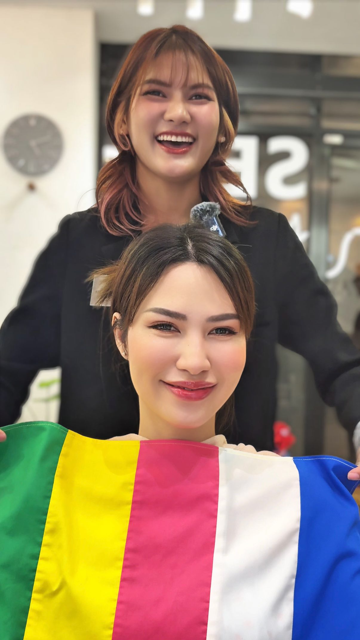สีนี้น่ารักนะ แต่เคยคิดไหมว่า…มันเข้ากับเราจริง ๆ รึเปล่า? 🤔 ถ้าเช็ก Personal Color ล่ะก็ คำตอบอยู่ตรงนั้นเลย...