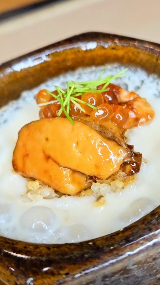 【Sushi that bows to the past, yet winks at the...