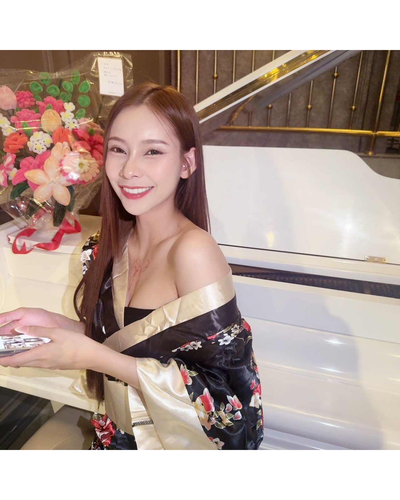 こんばんは💕✨ 本日はTWENTY FOUR 3周年イベント3日目です㊗️🍾💃 連日、おかげさまで大盛況のイベント期間中 ・ボトル50%OFF🍾 ・お会計金額に応じてクーポン進呈🎁 ・ダンサーRANDYさんとDJ Juicyさんによる特別ショー👯‍♂️🎧 残すところ2日となった周年イベント、...
