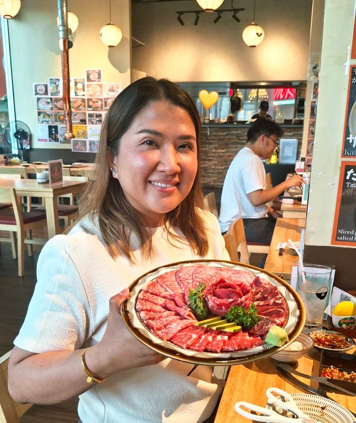 เมนูรวมเนื้อวากิวสุดฮิตของเรา 💛
สามารถเพลิดเพลินได้กับหลากหลายรสชาติ ทั้งวาซาบิ เกลือ ยุซุโคะโช และคาระมิโสะค่ะ✨

⏰11:30-22:00
📍Onnut plaza
🅿️🚗🙆‍♀️🙆‍♀️