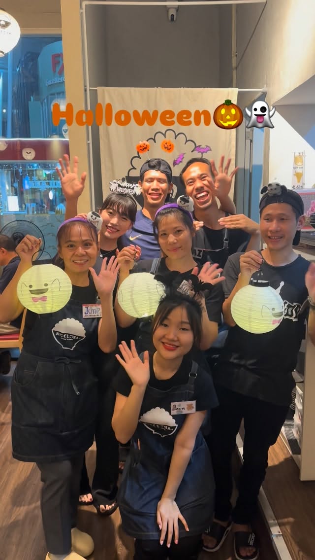 ร้าน Oniku to Gohan สาขาอ่อนนุช
🎃 เริ่มเทศกาลฮาโลวีนแล้ว! 🎃
ตั้งแต่วันที่ 24 ตุลาคม ถึง 1 พฤศจิกายน
พบกับโปรโมชั่นพิเศษสำหรับสาขาอ่อนนุชเท่านั้น✨
สอบถามรายละเอียดเพิ่มเติมได้ที่ LINE: @100hlgjm
おにくとごはん。オンヌット店
ハロウィン始まりました🎃
10/24-11/1までオンヌット店限定で
ハロウィンプロモーション始まります✨
詳しくはLINE@100hlgjm