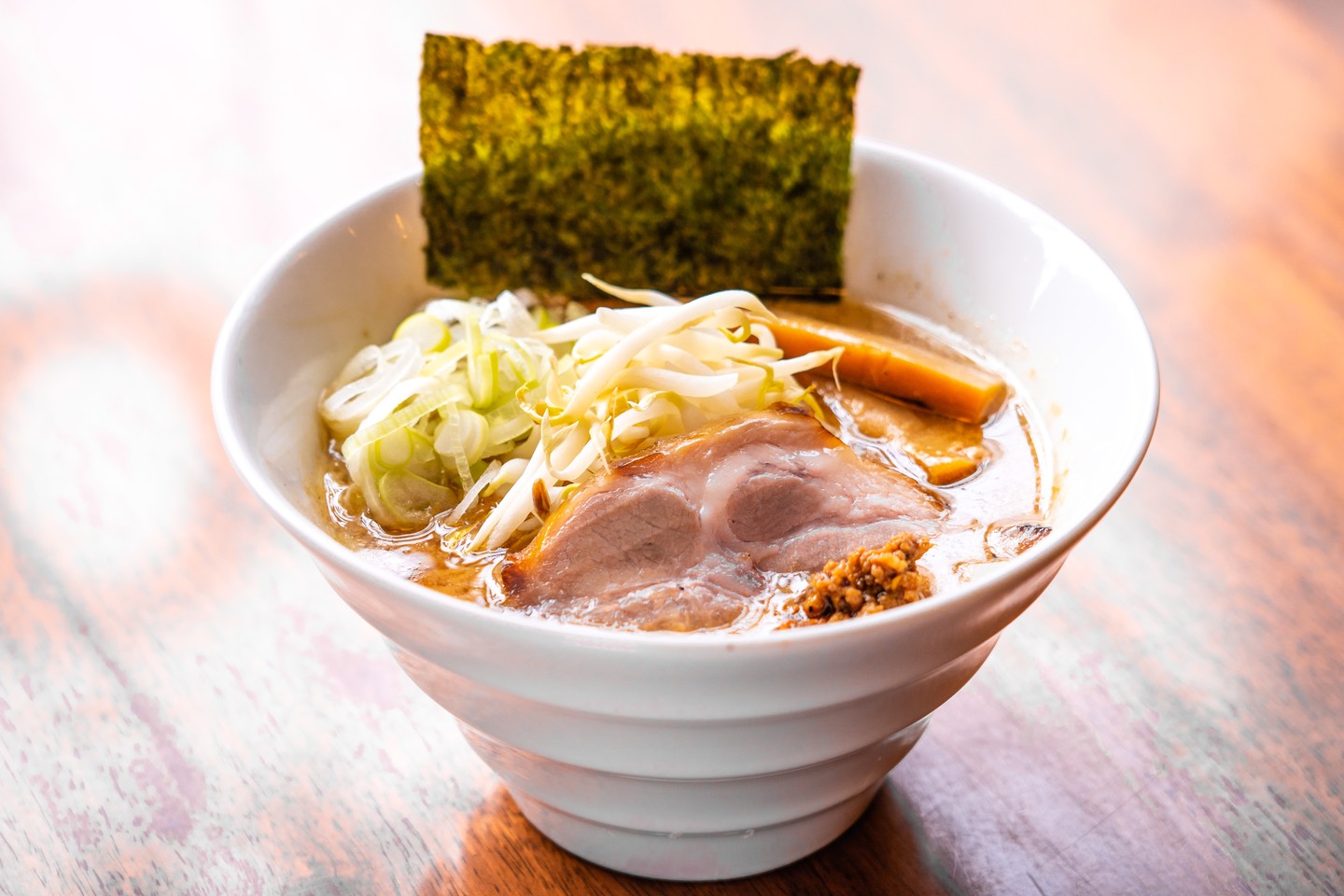 🍜 🔥 มิโซะโซบะสูตรพิเศษ! รสชาติเข้มข้นถึงใจ 🔥

มิโซะ 3 ชนิดที่เราเบลนด์เอง คือหัวใจสำคัญของซอสซุปที่ลุ่มลึก ซดแล้วสดชื่นไม่เลี่ยน!

🍜 ความพิเศษ: เส้นบะหมี่หนาปานกลางที่มีความนุ่มหนึบ (多加水麺) รับกับซุปที่ปรับความเข้มข้นขึ้นจากซุปโชยุ จนได้รสชาติที่กลมกล่อมสุด ๆ

📍 ปักหมุด: ร้านเราอยู่ใกล้ ทองหล่อ 13 นิฮอนมูระ ขึ้นบันได ASHLEY HOTEL ชั้น 2 ก็เจอเลย!

คุ้มค่าแก่การลอง! มาสัมผัสช่วงเวลาอบอุ่นทั้งกายและใจกันนะคะ 🥰

🍜 🔥 Miso Soba: Richness Meets Refreshment! 🔥

Our special sauce is the secret: a perfect blend of three unique types of miso. You'll enjoy the deeply rich flavor without feeling heavy.

🍜 The Difference: Paired with our chewy, medium-thick noodles, the broth (a concentrated version of our Shoyu Soba) offers a complex depth that truly honors the miso.

📍 Find Us: We're located right by Thonglor 13 Nihonmura, on the 2nd floor of the ASHLEY HOTEL. Just a quick walk up the stairs!

Definitely worth a try! Come and enjoy a moment that warms both your body and soul. We look forward to seeing you! 🥰

🍜 🔥 当店自慢の味噌そば！濃厚なのにさっぱりと食べられる一杯🔥

3種の味噌を独自にブレンドした特製味噌ダレが自慢！ 濃厚な味わいながら、後味は驚くほどさっぱり。

🍜 こだわり: 多加水の中太麺と、醤油そばのスープをベースに濃度を高めた特製スープが、味噌の深いコクと完璧に調和します。

📍 アクセス: トンロー13 日本村のすぐそば！ASHLEY HOTELの2階、階段を上がってすぐです。

心も体も温まるこの絶品をぜひ！ 皆様のご来店を心よりお待ちしております！🥰


#味噌ラーメン #トンロー #バンコクラーメン #日本村 #ramenbkk #ramenbangkok #MisoRamen #Thonglor #RamenLover #BangkokFood #JapaneseCuisine #AshleyHotel
#มิโซะราเมน #ทองหล่อ #ราเมน #nihonmura
