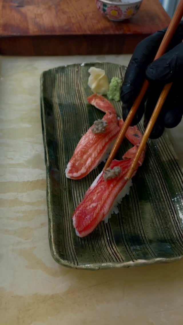 🦀Our Zuwai Crab Sushi Promo is back again TOMORROW! 🦀

That's right—start your week the best way possible by treating yourself to the sweet, torched Zuwai Crab Sushi for only 90B++/PC. 

This favorite special is for one day only: MONDAY! 
See you tomorrow! 📍

#kenjislab #MondayPromo #ZuwaiCrabSushi #WeareOpenEveryday