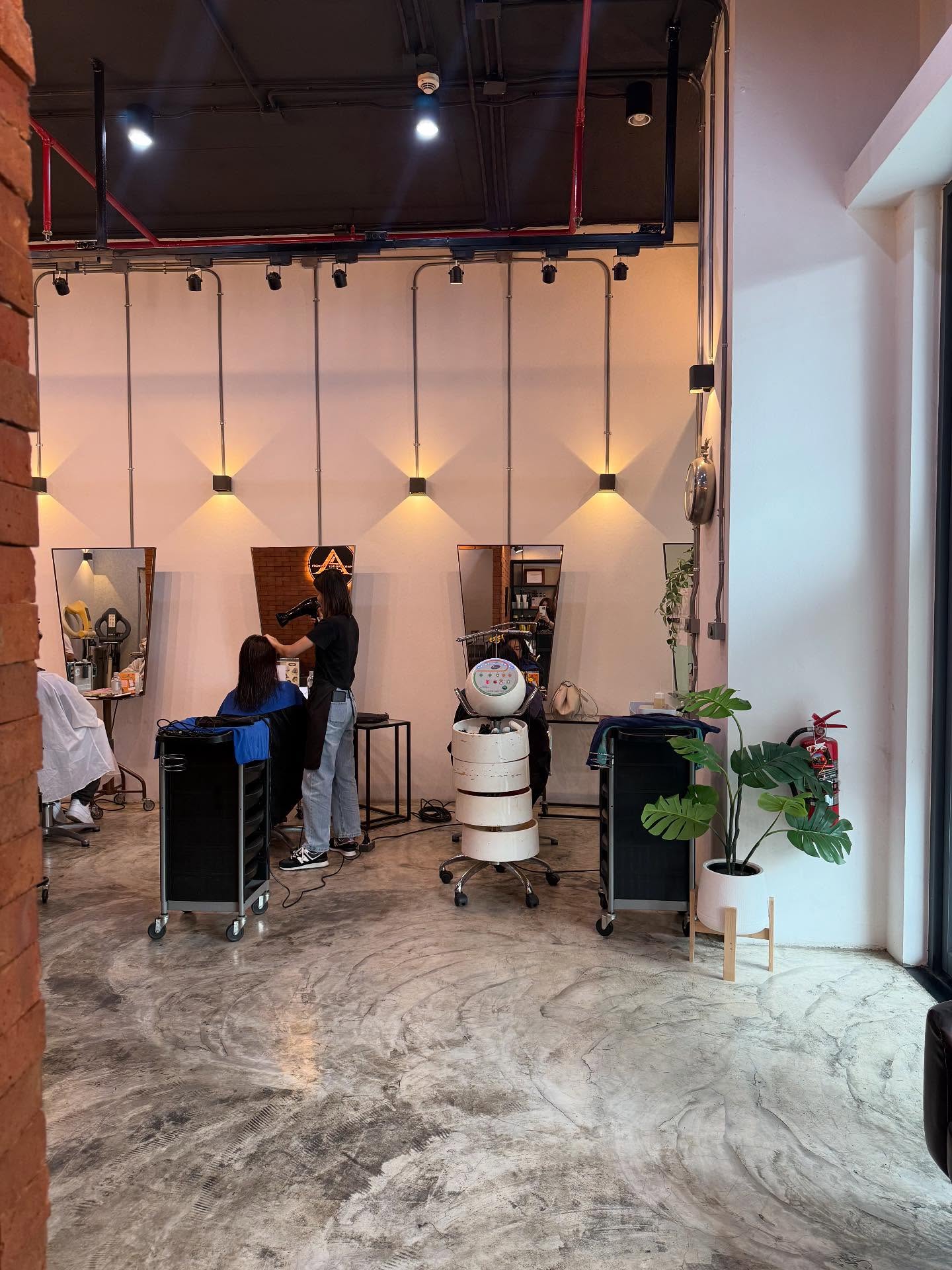 🌻✨

#HairAtelierADOR