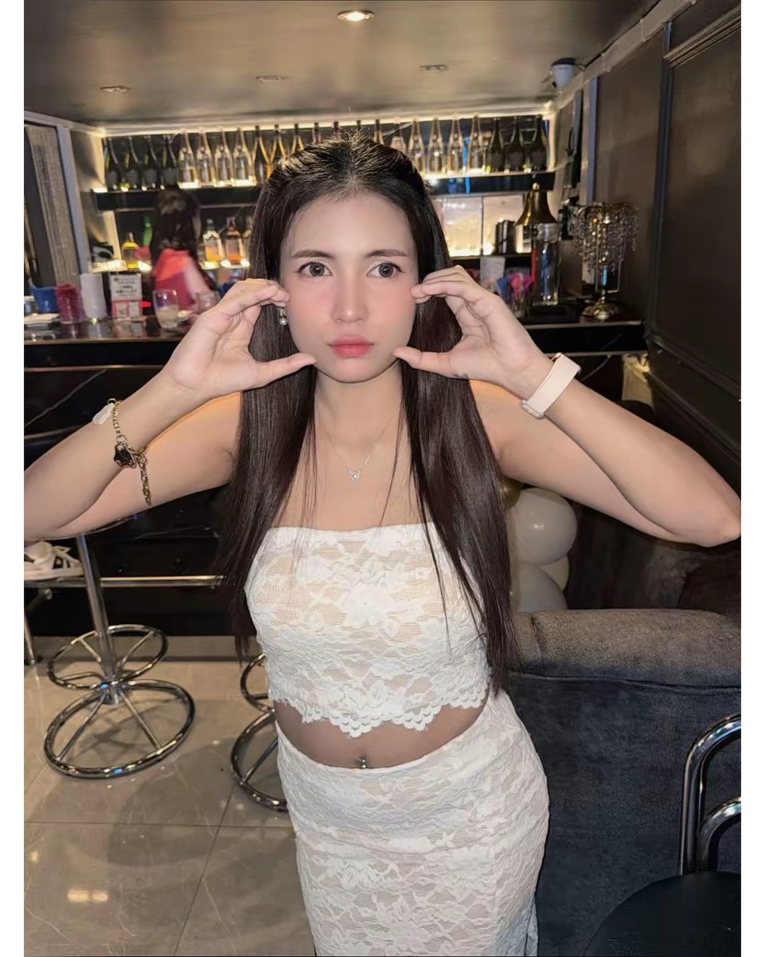 彼シャツイベント2日目です😻👔🥵

キャスト全員、セクシーシャツ姿でお待ちしております😘🍻✨

トンローソイ6、TWENTY FOURに会いに来てください💋💋💋

男友衬衫活动第二天啦！😻👔🥵

所有演员都会穿上性感衬衫！😘🍻✨

快来Thonglor Soi 6和TWENTY FOUR见面吧！💋💋💋

그 셔츠 이벤트 둘째 날입니다 😻👔🥵

캐스트 전원, 섹시 셔츠 모습으로 기다리고 있습니다😘🍻✨

통로소이 6, TWENTY FOUR를 만나러 오세요 💋💋💋

#バンコク
#トンロー
#キャバクラ
#日本人
#ラウンジ
#スナック
#コスプレ
#彼シャツ
#乾杯