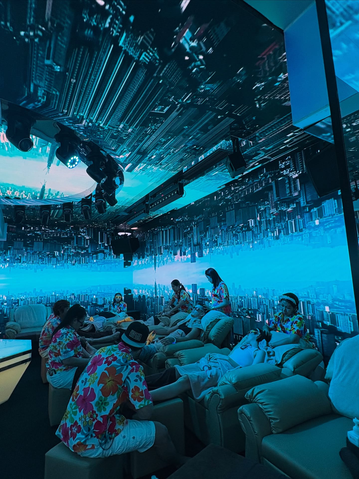 BRADBURY・ブラッドバリー/世界一うるさいマッサージ