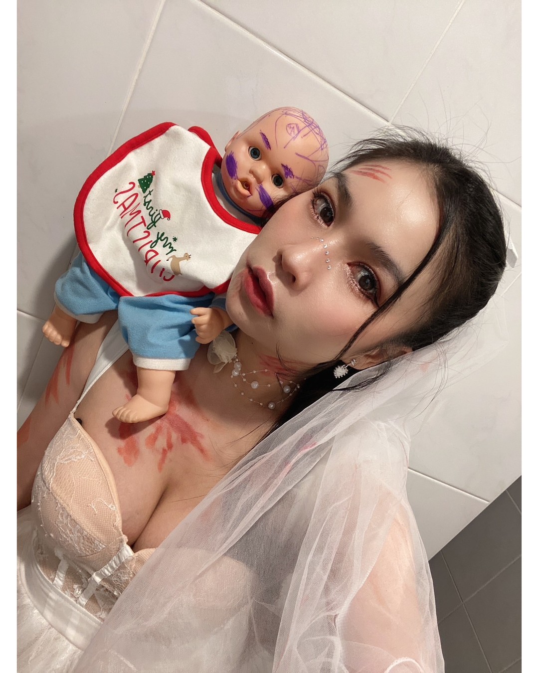 こんにちは！🌟Club LEVEL 41へようこそ🙌✨ 当店は、心休まる空間と楽しいひとときをお届けするために、多彩なキャストを揃えて皆様をお迎えしております。😊

日々のお疲れをリフレッシュしたい方、楽しい夜を過ごしたい方、どんな方でも安心して楽しめる雰囲気を大切にしています。😊💕また、お客様一人一人に合わせた心温まるサービスを心がけ、お客様にとって特別な時間となるよう努めております。

また、様々なイベントも企画しておりますので、楽しみが尽きません！📅🎉是非、笑顔に満ちたひとときを一緒に過ごしましょう。ぜひ一度、お店に足をお運びいただき、その魅力を実際に感じてみてください。お会いできる日を楽しみにしております！😊🌺

Hello! 🌟Welcome to Club LEVEL 41🙌✨ We have a diverse cast of staff ready to welcome you with a relaxing atmosphere and a fun time. 😊

Whether you're looking to refresh your body or have a fun night, we strive to create a relaxing and enjoyable atmosphere for everyone. 😊💕We also strive to provide warm, personalized service to each and every customer, ensuring a truly special experience.

We also have a variety of planned events, so there's no end to the fun! 📅🎉 Come and share a moment filled with smiles with us. Please come visit us and experience our charm for yourself. We look forward to seeing you! 😊🌺

您好！🌟欢迎来到 LEVEL 41 俱乐部🙌✨ 我们拥有一支多元化的员工团队，随时准备为您营造轻松愉悦的氛围，让您尽享欢乐时光。😊

无论您是想放松身心，还是想度过一个精彩的夜晚，我们都致力于为每一位顾客打造轻松愉悦的氛围。😊💕我们也努力为每一位顾客提供热情周到的个性化服务，确保您拥有真正难忘的体验。

我们还策划了丰富多彩的活动，让您尽享欢乐！📅🎉 来和我们一起分享充满欢笑的美好时光吧！欢迎您亲自光临，体验我们的魅力。我们期待您的到来！😊🌺

#Club LEVEL 41
#キャバクラ
#お酒
#女の子
#可愛い
#バンコク