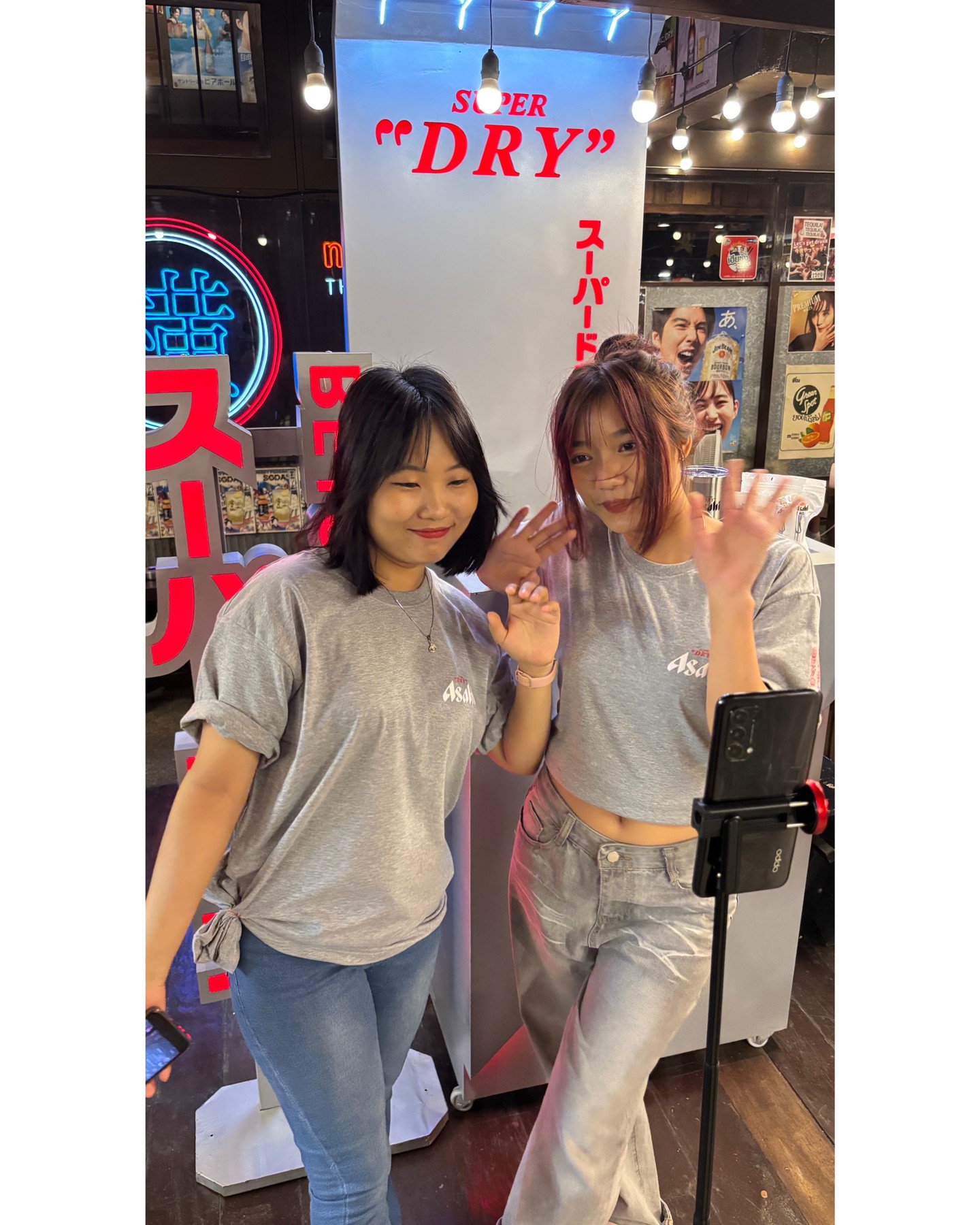 This weekends‼️
🍺✨ASAHI Beer โปรแรง 3 วันเท่านั้น✨🍺

ราคาพิเศษเฉพาะสัปดาห์นี้💥
👉 โซน Outdoor เพียง แก้วละ 77B‼️
👉 นั่งโซน Indoor ก็แค่ แก้วละ 99B🔥
👉 มากับเพื่อนๆ ต้องจัด ทาวเวอร์ 3L แค่ 680B 🍻
ยังไม่หมด! ห้ามพลาดกับ Happy Hour 😍
⏰ เวลา 17:00 – 19:00 เท่านั้น
👉 ซื้อ 1 แถม 2 ทั้งเบียร์ / ซาวร์ / ไฮบอล คุ้มสุดๆ‼️

ถ้าเริ่มคิดว่า “ไปดีมั้ยนะ?” นั่นแหละคือสัญญาณว่า…ได้เวลา ชนแก้ว แล้ว👌✨
โปรนี้มีแค่ 3 วันเท่านั้น! พลาดแล้วต้องเสียดายแน่นอน

มาสนุกกับการชนแก้ว ASAHI กันที่ ทองหล่อโยโกโจ 🥂
 รีบจองด่วนก่อนโต๊ะเต็มนะจ๊ะ

##thongloryokocho  #thonglor #japaneseizakaya  #トン横 #トンロー横丁 #bangkoknightlife #居酒屋 #小酒館  #이자카야 #이자카야맛집