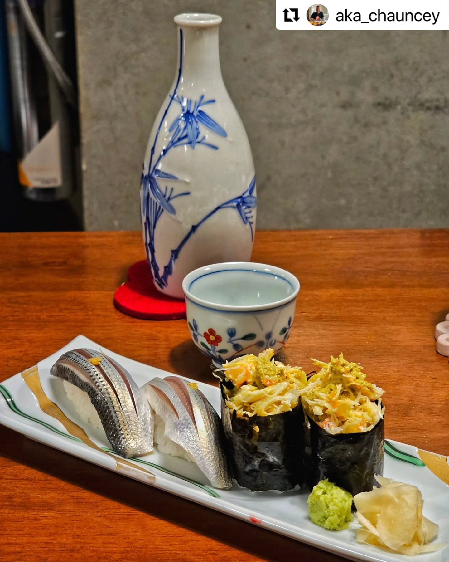 🍣Fresh seasonal sashimi direct from Japan🇯🇵 Enjoy the best with a warm bottle of sake at Kenji’s Lab🍶

#Repost @aka_chauncey Thank you for enjoying the night with us🍣🍶✨ #kenjislab 

・・・
Plagued by choices 

What to do?

#bangkok #bkkeats #khanomjeen #charsiu #burrata #vongole #bottarga #dassai #dassaifuture #mookrob #sushi #sake #oyster #khuakling