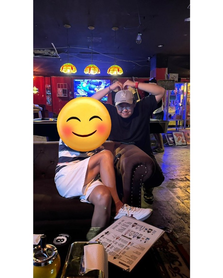 みなさん、ちょっとしたお知らせです📢✨！ルイーダのバー、現店舗での営業も間もなく終了となります😢。たくさんのお客様にここで素敵な夜を過ごしてもらえたこと、本当に感謝です🙏。移転後はさらにパワーアップして戻ってきますので、楽しみにしてくださいね💪😄。

最後の営業日まで、まだ少しだけ時間があります！まだ来ていない方も、もう一度訪れたい方も、ぜひ遊びに来てください🍸。

みなさんと一緒に素敵な夜を過ごしたいです🏮✨。バーの新たな歴史を一緒に作りましょう！どうぞよろしくお願いいたします🙇‍♀️。

Just a quick announcement, everyone! 📢✨! Luidae's Bar will soon be closing at its current location. 😢. We're so grateful to all of our customers who have enjoyed a wonderful night here. 🙏. We'll be back even better after the move, so please look forward to it. 💪😄.

There's still a little time left until our last day of business! If you haven't been yet, or if you'd like to come again, please come and join us. 🍸.

We can't wait to spend a wonderful night with you all. 🏮✨. Let's write new history for the bar together! Thank you very much for your support. 🙇‍♀️.

#ルイーダのバー
#移転
#最後の夜
#特別メニュー
#思い出作り
#感謝
#お知らせ
#バー好き
#新たなスタート
#笑顔いっぱい