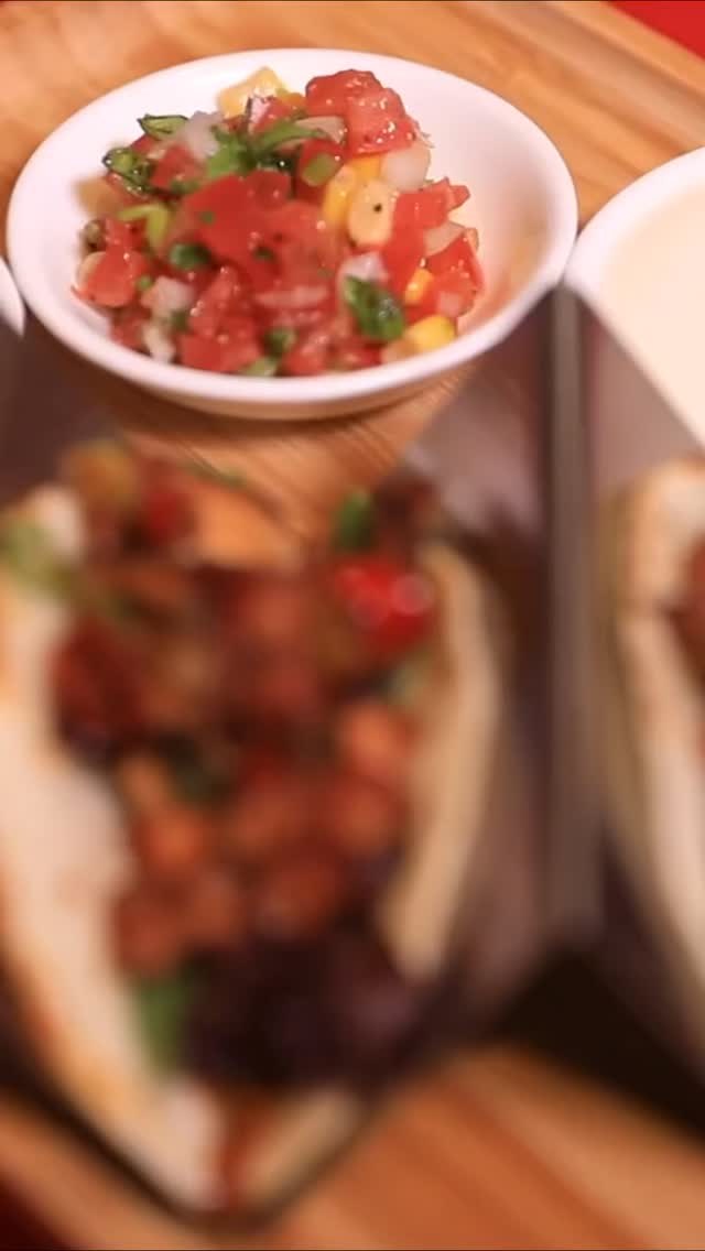 Every Monday is TACOS DAY. Enjoy all-you-can-eat for 90 minutes for a great deal! We recommend our signature beef tacos! Enjoy them with a beer!

ทุกวันจันทร์คือวันทาโก้ อิ่มอร่อยไม่อั้น 90 นาทีในราคาสุดคุ้ม! ขอแนะนำทาโก้เนื้อสูตรพิเศษของเรา! ทานคู่กับเบียร์เย็นๆ สักแก้ว!

毎週月曜日はTACOS DAY
90分食べ放題で超お得です、自慢のビーフタコスはおすすめ！ビールのお供に楽しんでください

#killingtimebkk
#thonglor
#wagyurestaurant