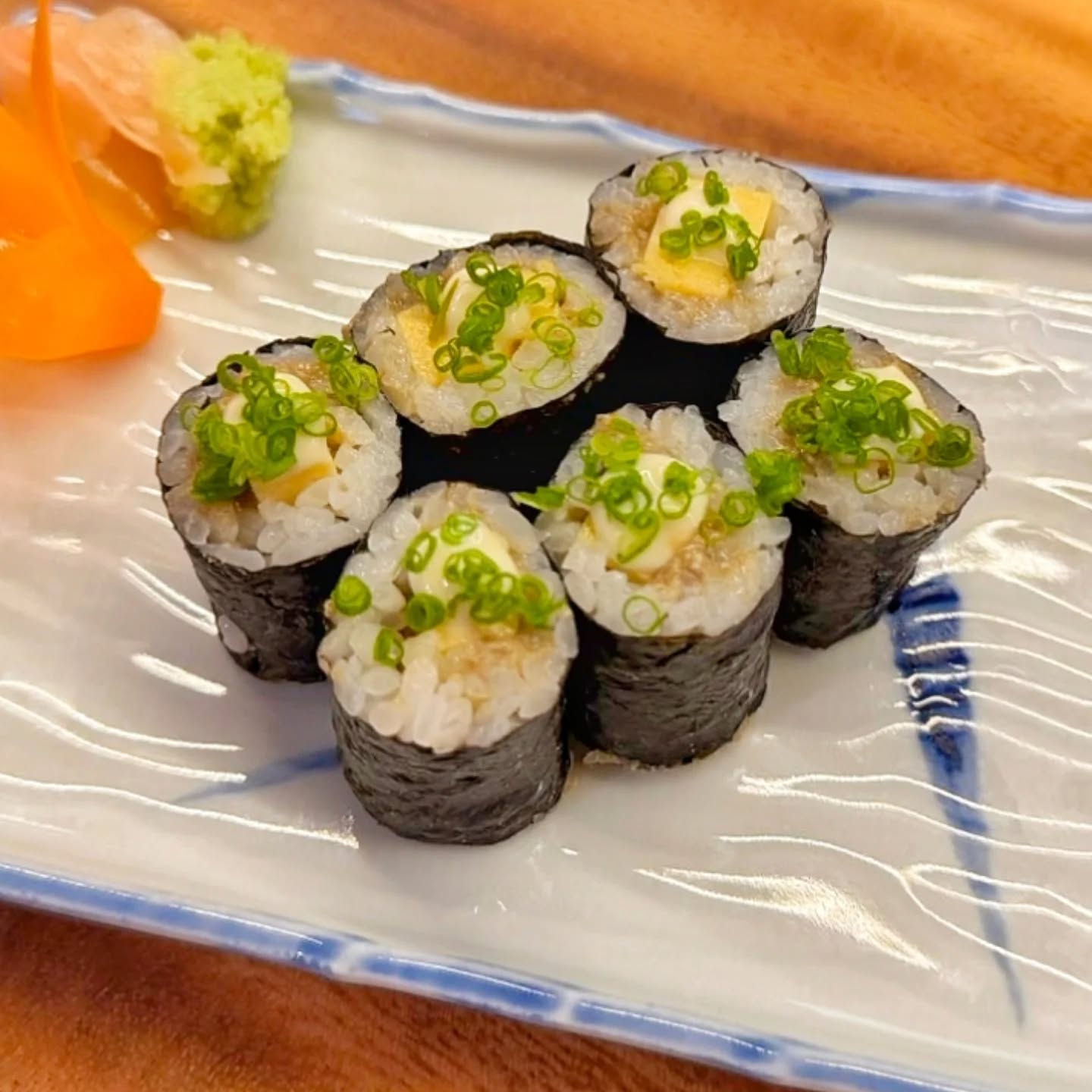 📣 New Menu 🎉 Maki Kanimiso 120.-✨🥢
ข้าวปั้นมันปูมากิ ด้านในสอดไส้ด้วยไข่หวาน ท็อปด้านบนด้วยมายองซอส คนรักมันปูบอกเลยว่าเลิฟเเน่ 🍣🥰

📍En Khonkaen 🇯🇵✨
🕐Tue-Sun 15.00~23.00
❌ Monday
☎️ 0814231527

🎂🎉 Promotion ส่วนลด 10%สำหรับลูกค้าที่เกิดภายในเดือนพฤศจิกายน ไม่มีขั้นต่ำและไม่จำกัดจำนวนครั้งค่ะ 
🚗 พื้นที่จอดรถ เข้าซอยศรีมารัตน์ 26 เลี้ยวซ้ายหลังมินิบิ๊กซี 
#enkhonkaen
#JapaneseCuisine
#KhonkaenEats 
#khonkaenfood 
#reviewkhonkaen