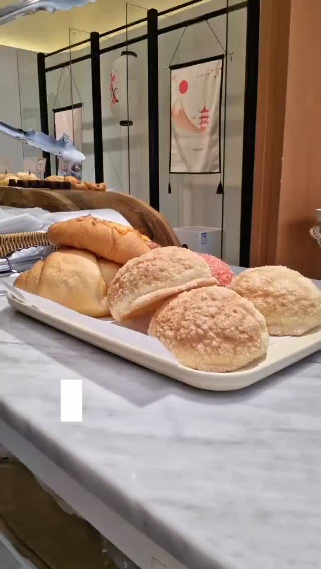 โออิชิเมล่อนปัง ขายอะไรบ้าง🫣 

#bangkok #melonpang #おいしいメロンパン #bakery #sukhumvit #เมล่อนปัง #ร้านลับ #japanesebakery #homemadebakery #bakery