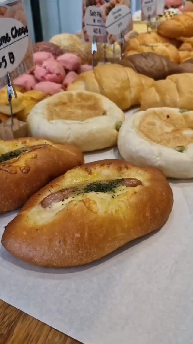 #おいしいメロンパン #melonpang #sukhumvit #ขนมปังญี่ปุ่น #bakery #ร้านลับ #เมล่อนปัง #japanesebakery #homemadebakery