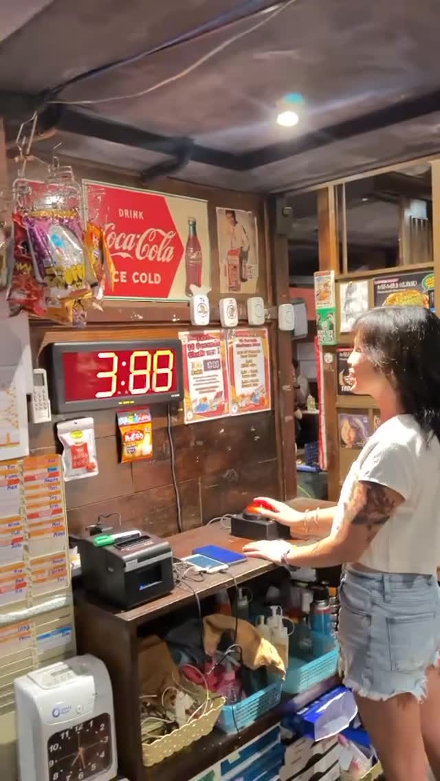 #10secondschallenge #thongloryokocho #thonglor #bangkoknightlife