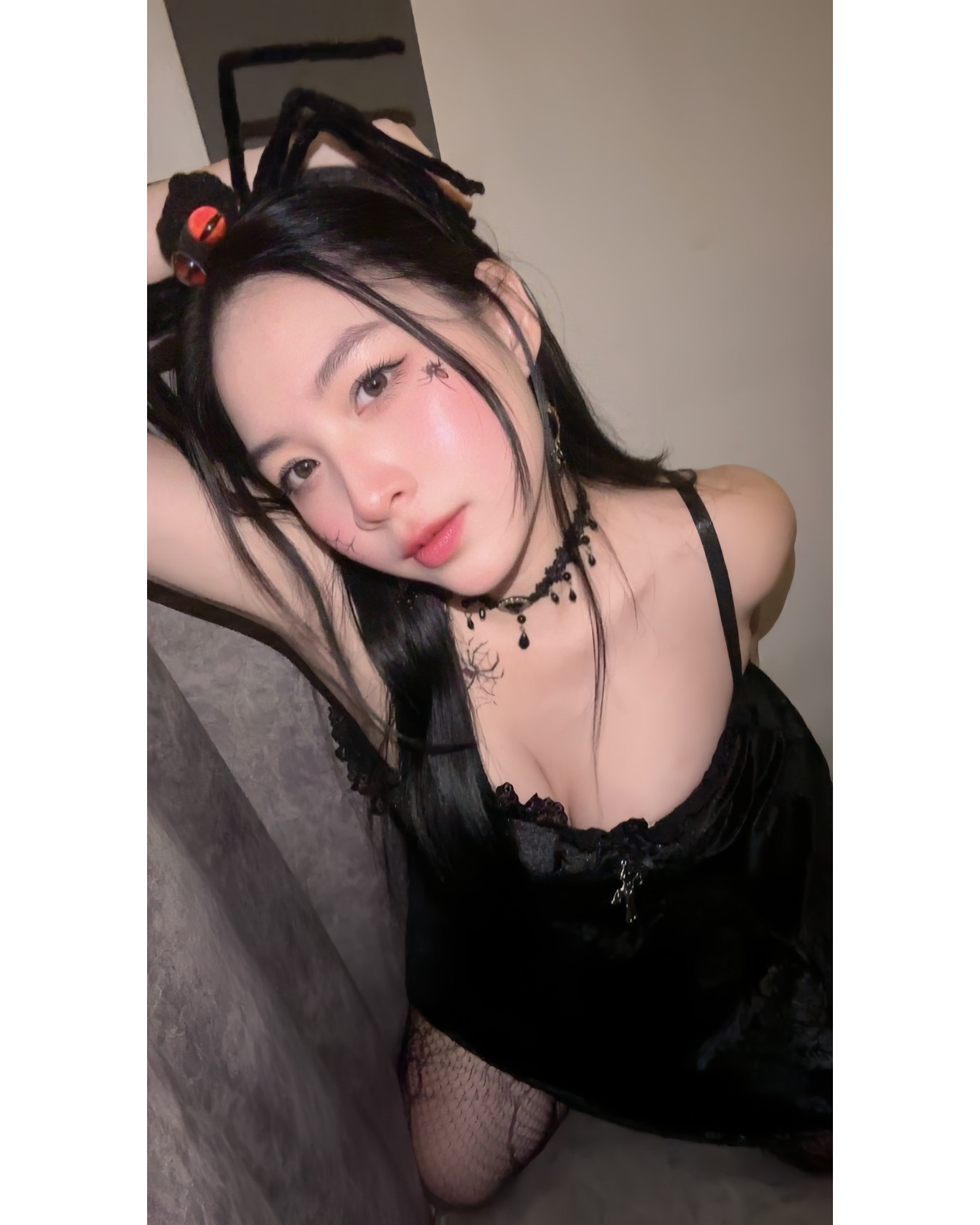 セクシー美女とビリヤードしにきてください🥵🎱🥵🎱

トンローソイ6の奥、TWENTY FOURでお待ちしてます😻🌹

请来和性感美女一起打台球吧🥵🎱🥵🎱

我们在Thonglor Soi 6尽头的TWENTY FOUR等你哦😻🌹

섹시 미녀와 함께 당구 치러 오세요🥵🎱🥵🎱

통로 소이 6 끝에 있는 TWENTY FOUR에서 기다리고 있어요😻🌹

#バンコク
#トンロー
#ソイ6
#ビリヤード
#ダーツ
#カラオケ
#乾杯
#コスプレ