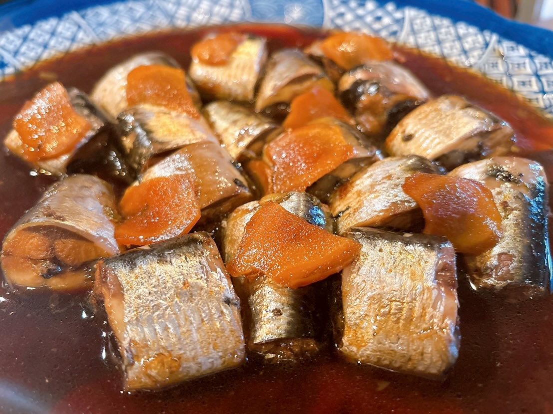 連日沢山のお客様のご来店誠に有難うございます😄
やっと師走に近いた雰囲気が出てきましたね♫

本日は華金✨
皆様のご来店お待ちしてます♪

おひとりさま大歓迎！
カウンター席大人気

おばんざい、鉄板焼きメニュー
二階テーブル席、三階個室完備
一階カウンター席でもオーダー可能です

黒兵衛では
各種ご宴会のご予約承ります♪
コース1,000バーツ〜
飲み放題 300バーツor 400バーツ

二階テーブル席
三階9名様までの小宴会用個室ございます。

よろしくお願いします♪

11月もHappy hour 開催中です
17:00〜19:30

キリンビール大瓶　120B
ウィスキーハイボール　80B

Happy hour in November❗️
17:00〜19:30
Kirin Beer Big Bottle 120B
Whisky Hi-ball 80B

#バンコク創作料理居酒屋 #バンコク日本料理店 #バンコク小料理屋 #バンコクおひとりさま #バンコク1人飲み プラカノン バンコク日本人女性スタッフ常駐 バンコクおかみさん バンコクお好み焼き屋 バンコク鉄板焼き  バンコクおばんざい  japanesefood bangkok phrakhanong japaneserestaurant reopen happyhour obanzai bangkokokonomiyaki bangkokteppanyaki