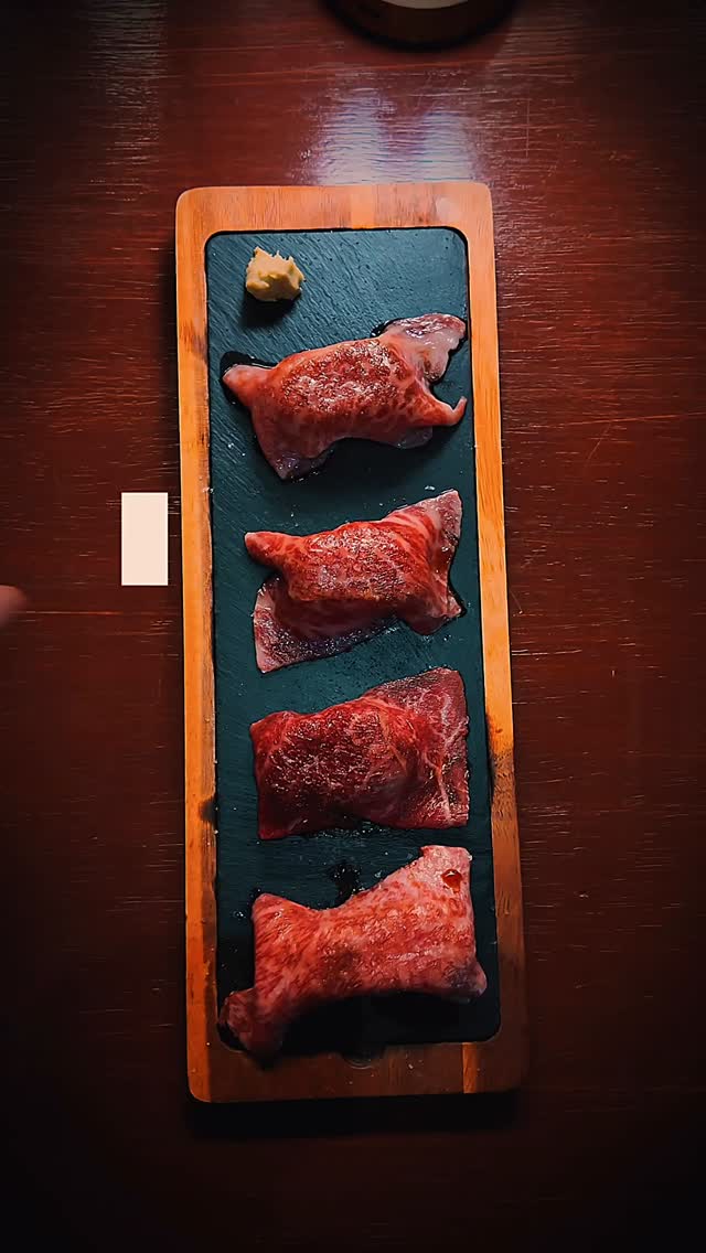 Every Friday, we'll be introducing special recommendations:
All-you-can-eat Wagyu sushi!
25% off fresh Japanese oysters!
Pair them with Wagyu sushi or steak to enjoy the exquisite harmony of meat and seafood.

ทุกวันศุกร์ เราจะแนะนำเมนูแนะนำพิเศษ:
ซูชิวากิวแบบบุฟเฟ่ต์!
หอยนางรมสดญี่ปุ่นลด 25%!
จับคู่กับซูชิวากิวหรือสเต็ก เพื่อดื่มด่ำกับความลงตัวของเนื้อและอาหารทะเล


毎週金曜・土曜日にご案内する特別なイチオシ情報は
和牛寿司は食べ放題！
日本産の新鮮なオイスターが25％OFF！
和牛寿司やステーキと組み合わせていただくことで、肉と海鮮の絶妙なハーモニーをお楽しみいただけます。

#killingtimebkk