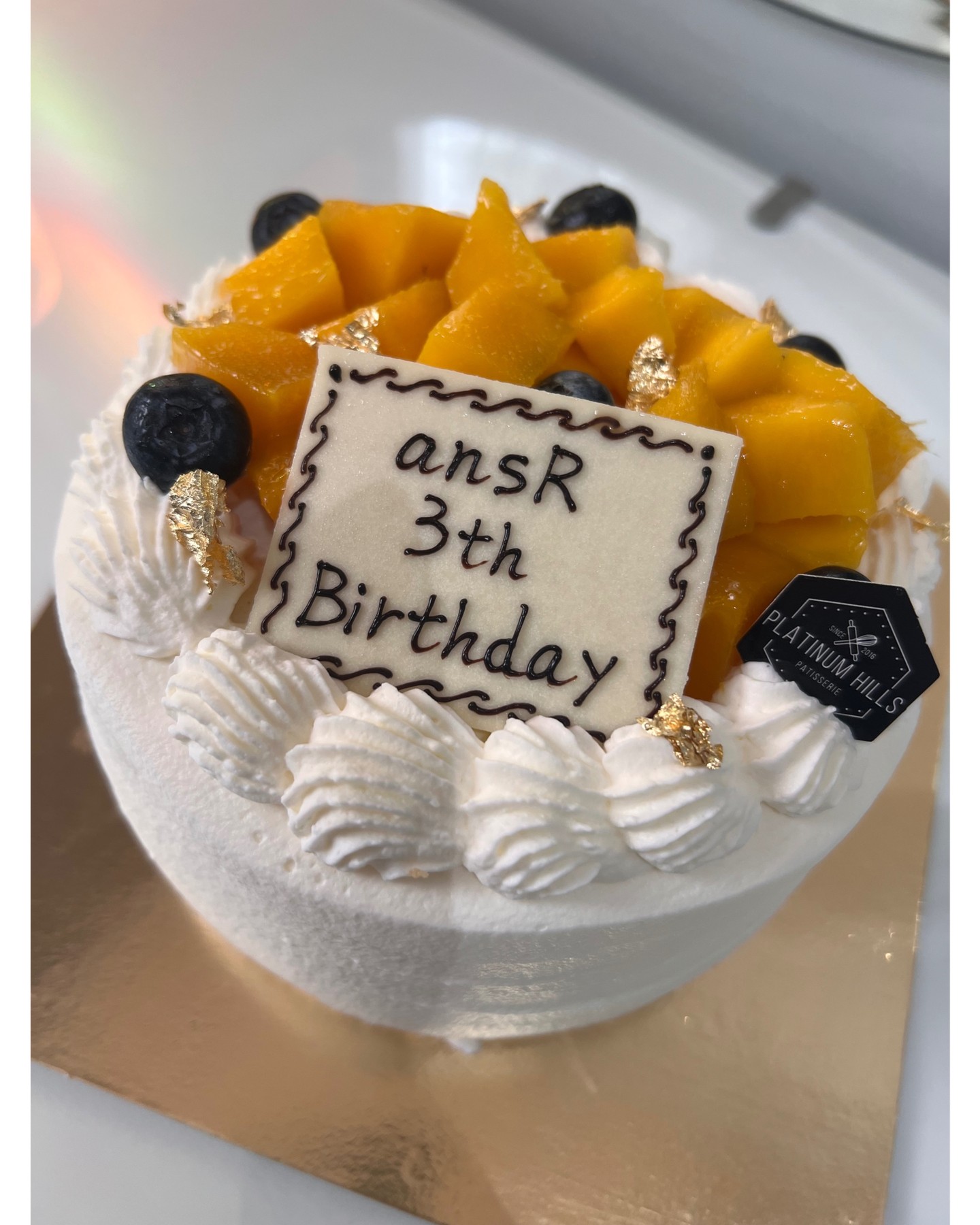 おかげさまで3周年を迎えることができました💐
いつもありがとうございます♪
これからもよろしくお願いいたします❣️

#バンコク美容室
#バンコク美容院
#バンコク駐在
#バンコク旅行
#バンコク日系美容室
#バンコク酸性ストレート
#バンコク縮毛矯正
#バンコクヘアサロン
#バンコクトリートメント
#バンコクヘアカラー
#バンコク艶髪