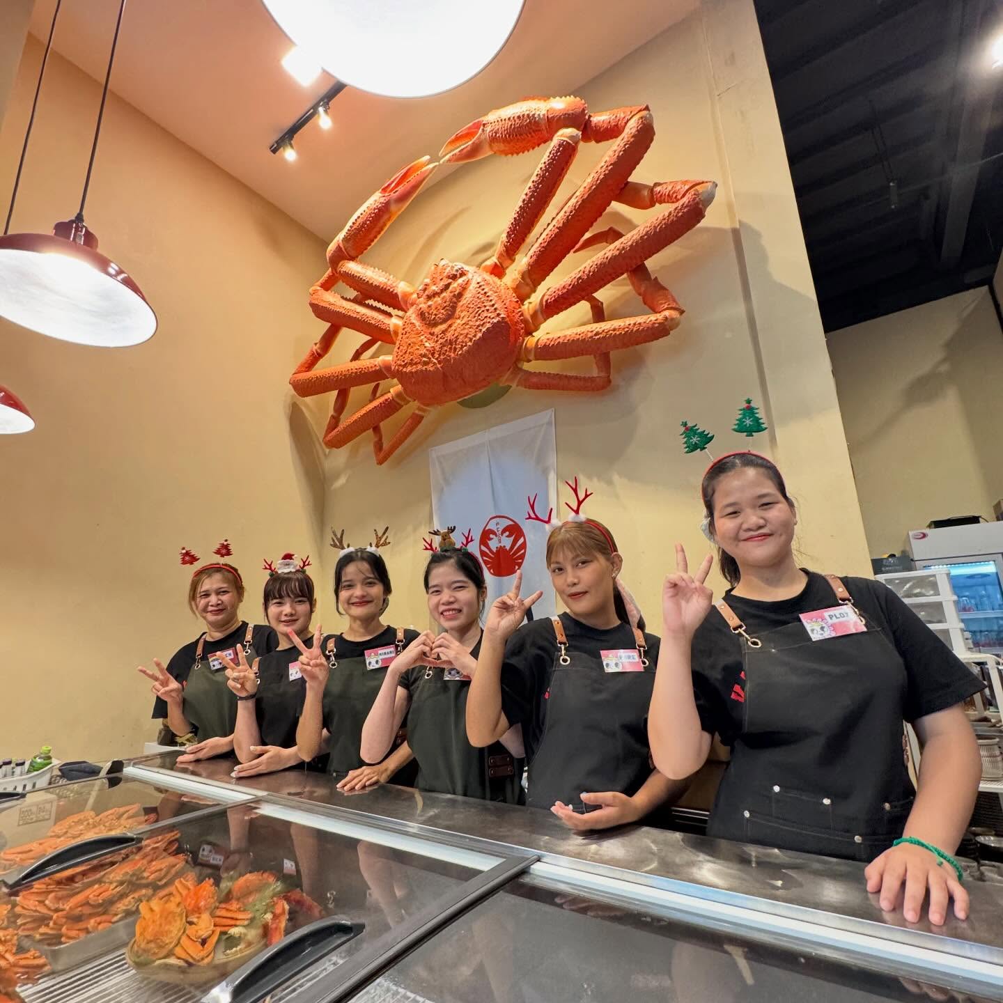 Welcome to Kani Tengoku Thonglor ✨🦀

📌Open Everyday 
📣lin.ee/rP2RMid
📞 062-531-2681 

#KaniTengokuThonglor
#คานิเทงโกคุ #ร้านปูฮอกไกโด #อาหารญี่ปุ่น #สวรรค์คนรักปู 
ปูหิมะ ปูทาราบะ 
kanitengoku  bangkok thonglor kani 953communitymall