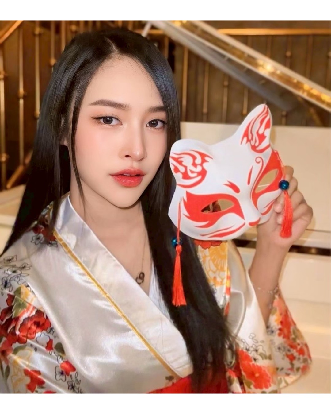 着物イベントやってます👘👘🥵

キャスト全員、セクシーな着物姿でお出迎え😻✨

土晩もトンローソイ6、TWENTY FOURへ🌹❣️

正在举办和服活动👘👘🥵

所有演员都会以性感的和服造型迎接您😻✨

周末晚上也请来通罗Soi 6，TWENTY FOUR🌹❣️

기모노 이벤트 하고 있어요👘👘🥵

캐스트 전원이 섹시한 기모노 차림으로 맞이해 드립니다😻✨

토요일 밤도 통로 소이6, TWENTY FOUR로🌹❣️

#バンコク
#トンロー
#キャバクラ
#コスプレ
#着物
#乾杯
#ビリヤード
#ダーツ
#カラオケ