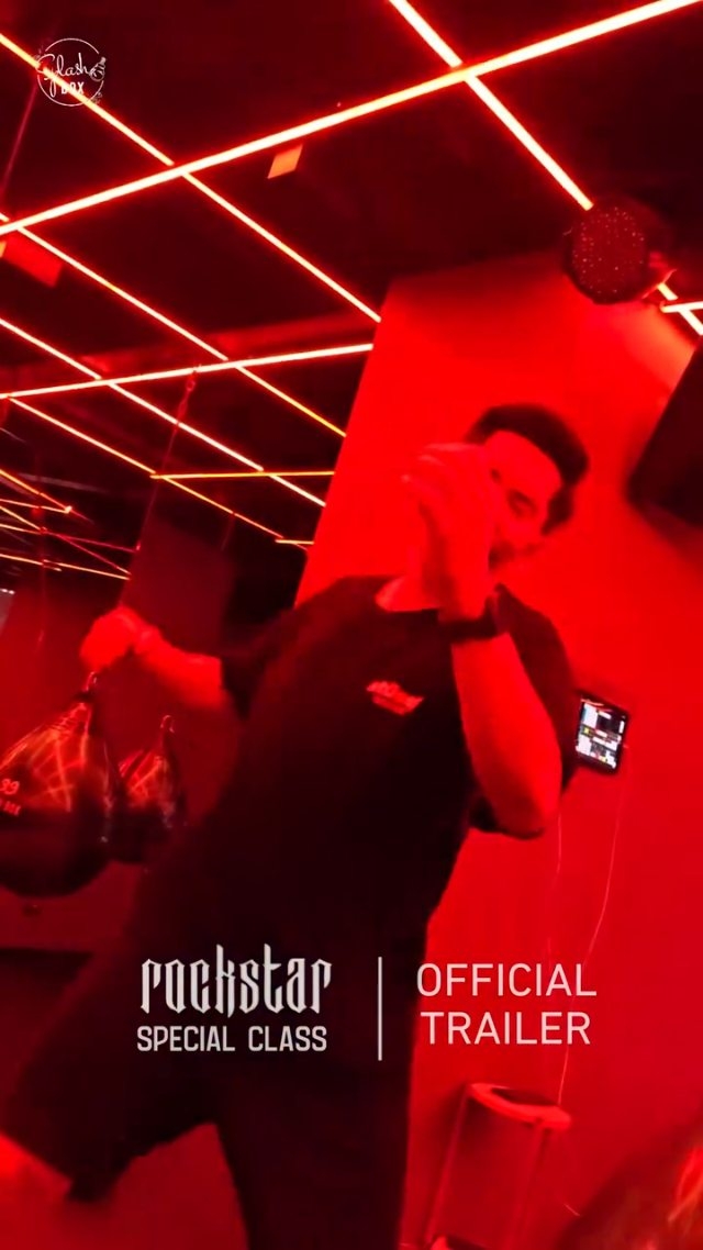 ROCKSTAR Special Class 12.12 | Official Trailer

Don't just work out, party like a rockstar! 🎸

Champ’s class (20.15 - 21.15) is officially fully booked.

But don't worry... We have SPECIAL ACTIVITIES starting at 17:00 for everyone!

💆‍♂️ Free Thai Massage by @siangpure_official

🎲 Games, Activities & Tumbler Prizes by @civago_thailand
___________________________
🏋🏼 Splash Box in BKK
📌 Marche’ Thonglor, Building A, 5M Floor
🕘 Opening hours : 9:00 to 22:00

Book Now
👇Line Official : @ splashbox

#Splashbox #DarkBeatBoxercise
#ผับของคนรักสุขภาพ #ThonglorGym #PrivateGym #BangkokGym #BangkokFitness