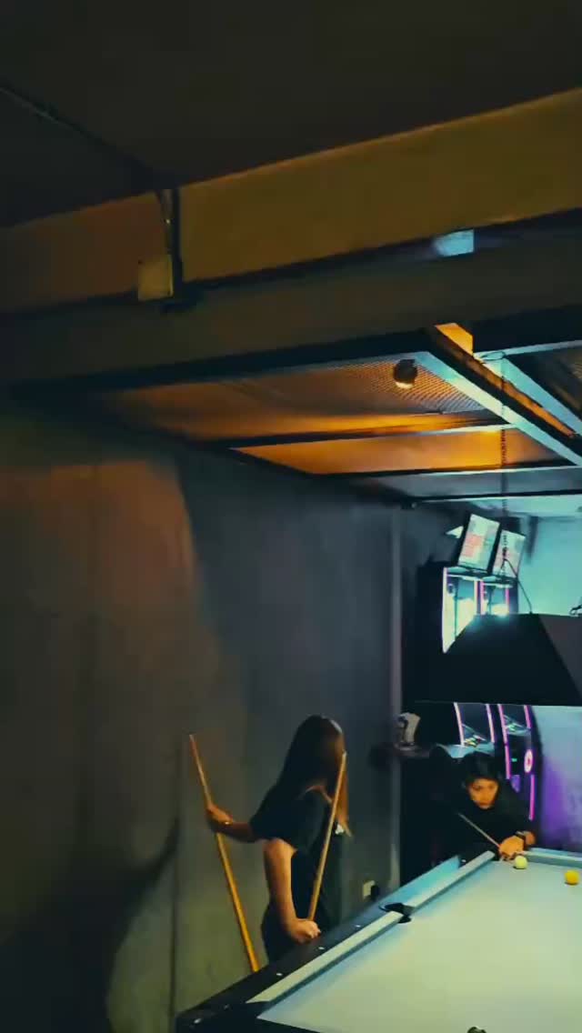 ニューデイズ Newdays bar /beer/cocktail/darts