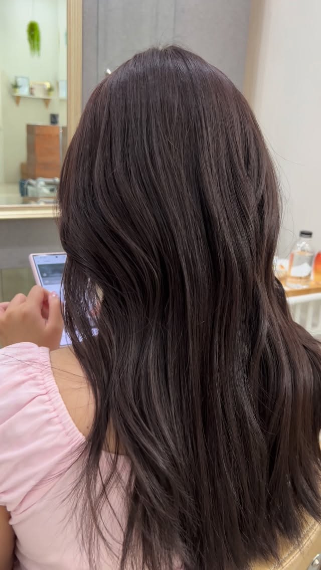 COLLOR
By stylist : SAI

“New Year Special! 
Hair coloring for only 2,590 THB 
— includes a free premium Japanese treatment and a complimentary haircut.”
(No Bleach)
[ADDITIONAL 500 BATH FOR HAIR LENGHT OVER 20 INCHES]

We use High quality products from Japan #milbon #arimino

🚘 ฟรีที่จอดรถ
👇🏻
Booking : 📕
Line oa @cyanbkk
Tel. 020092616
Open hours :⏰
Everyday 9.30-18.30 น.
#fyp #innercolor #日経サロン #japanesefashion 
#สีผม  #สีผมสวยๆ #Treatment#ตัดผมสไตล์ญี่ปุ่น #ทำสีผมสไตล์ญี่ปุ่น#ออกแบบทรงผม #balayage #Airtouch #highlights #ยืดวอลลุ่ม #layerscut
#antiorange #antiyellow #milbonthailand #ariminothailand#สีผมยอดฮิต #ติดเทรนด์ #สีผมแฟชั่น #ร้านทำผมใกล้คุณ #color #haircolor #haircolorspecialist #กรุงเทพ #ร้านทำผมทองหล่อ