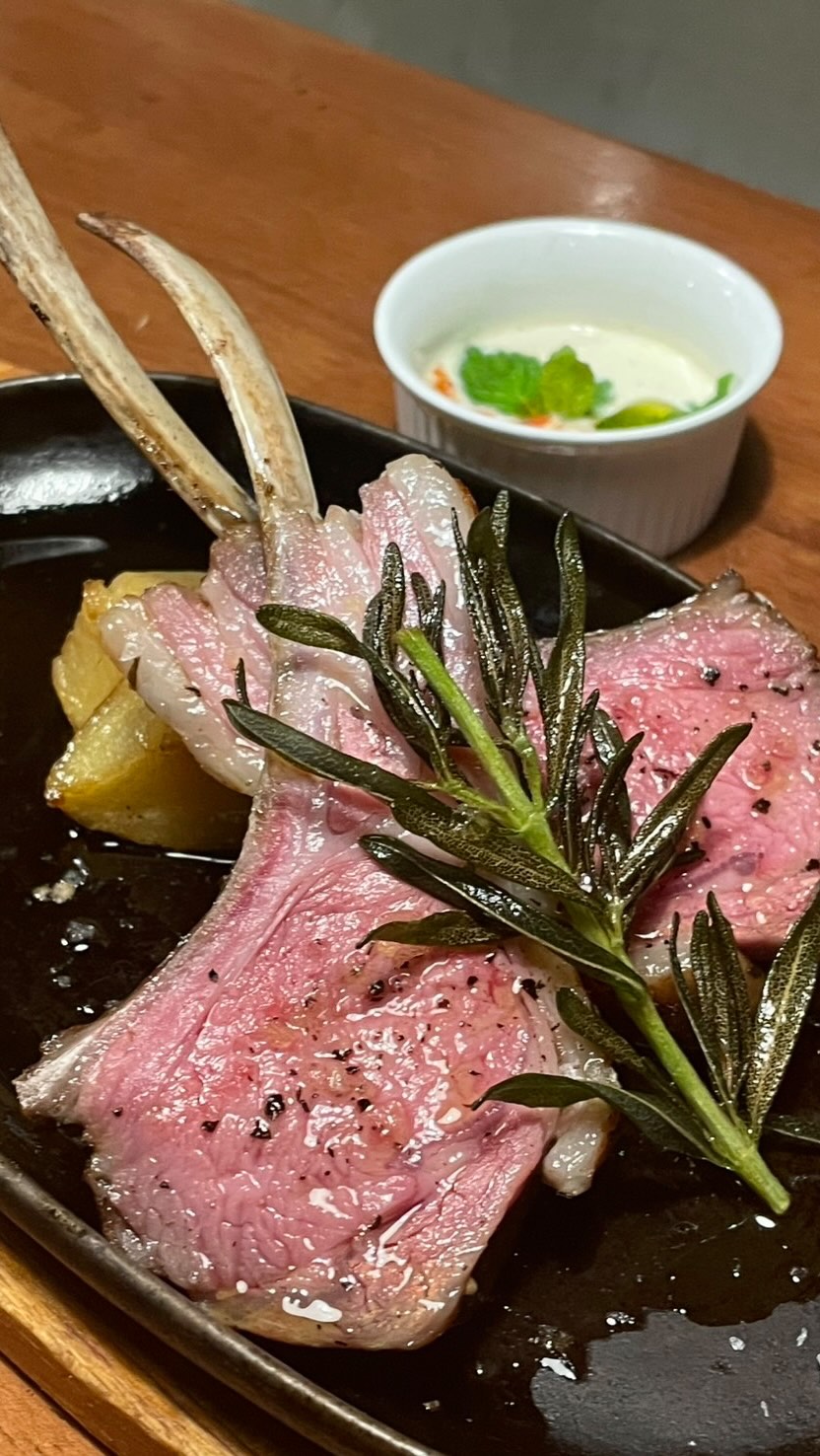 🎄Christmas Special Menu: slow cooked Tasmanian Lamb Rack 🐑 🥩✨ Limited portions😋 Get it before it’s gone! #kenjislab
