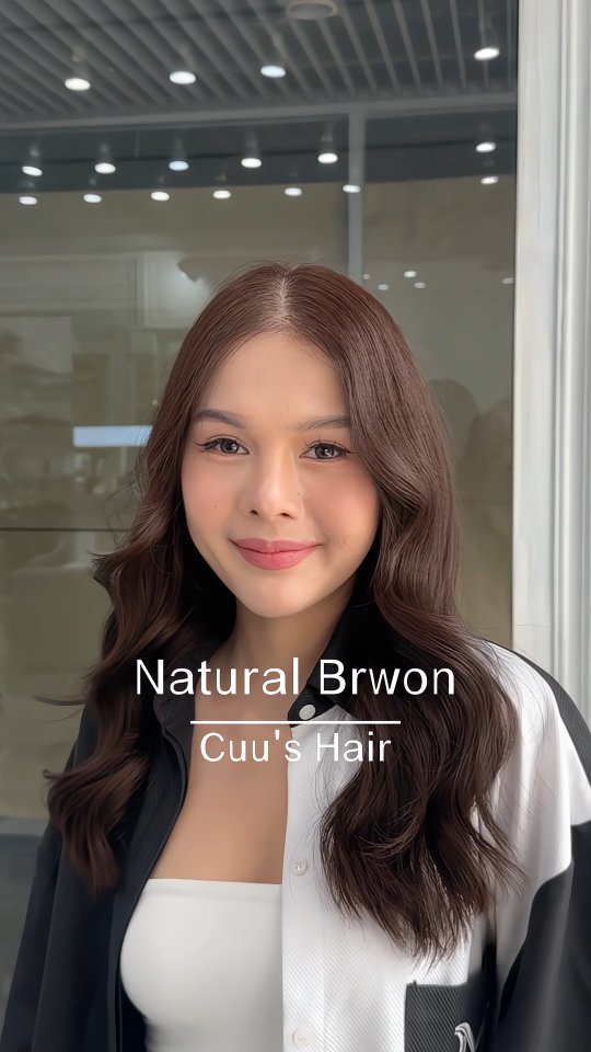 มาเปลี่ยนลุคที่ Cuu’s Hair กันเยอะๆนะคะ

Natural Brown 🤎 
สีโทนสุภาพที่ช่วยให้ลุคดูแพงแบบเป็นธรรมชาติ
พร้อม Hydrogen Esthetic บำรุงล้ำลึก เติมความนุ่มลื่น เงางาม ทำให้ผมสวยดูสุขภาพดียิ่งขึ้น😊
ผมสวยตั้งแต่ครั้งแรกที่ทำเลยค่ะ ✨

💬 Book Via Line or Dm

#bangkok#thonglor#bangkokhairsalon #เกาหลี #fypシ゚viralシfypシ゚