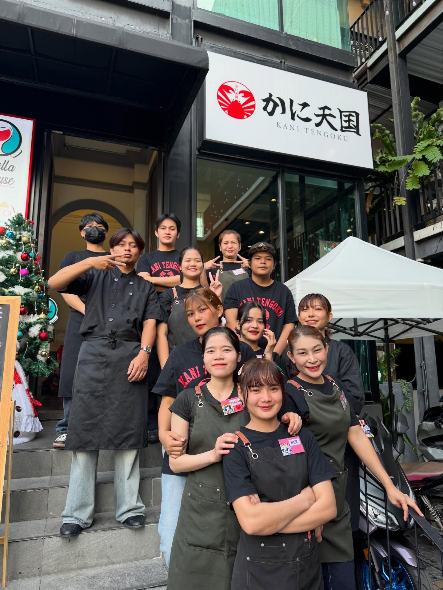 🦀 Happy New Year 2026 🎉

รอพบกับทุกคนที่ร้านนะครับ 😊
ご来店お待ちております！

📌Open Everyday 
📣lin.ee/rP2RMid
📞 062-531-2681 

#KaniTengokuThonglor
#คานิเทงโกคุ #ร้านปูฮอกไกโด #อาหารญี่ปุ่น #สวรรค์คนรักปู