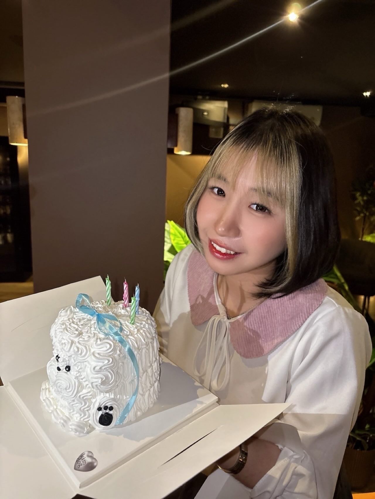 happy birthday wawa🎂💕

スタッフリーダーのお誕生日でした
お店のみんなから愛されてるワァワァちゃん
いつもありがとう感謝でいっぱい

素敵な一年を🥂✨💕

#barandloungeone
#バンコク美女#タイ人美女
#バンコクラウンジ#バンコクバー