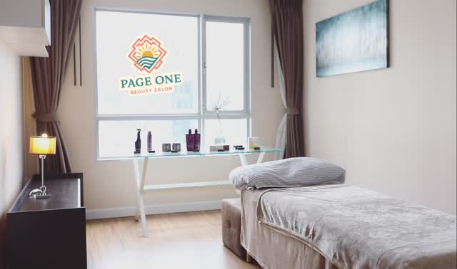 ที่ซาลอนของเราไม่เพียงแต่มีบริการดัดขนตาและดัดคิ้วเท่านั้น เรายังมีเครื่องประดับหูจุดให้บริการด้วย🌈

ตอนนี้เรามีโปรโมชั่นพิเศษลด 10% สำหรับทุกเมนู✨ อย่าพลาดโอกาสนี้นะคะ💓

 สุขภาพ · ความงาม

ร้านบิวตี้ซาลอนส่วนตัวแบบจองล่วงหน้าเท่านั้น ตั้งอยู่ที่ Phrom Phong
เราให้บริการแบบพรีเมียม โดยดูแลลูกค้าแต่ละท่านอย่างใส่ใจ
ในคอนเซ็ปต์
“การทำทรีตเมนต์ระดับมืออาชีพ × ราคาที่เข้าถึงได้”

ให้บริการ
・ดัดคิ้ว (Eyebrow Perm)
・ดัดขนตา (Lash Perm)
・จุดกดหู (Ear Acupressure)

สามารถจองคิวได้ทาง LINE
หรือโทรศัพท์ 098-473-2021 😊

PAGEONEでは、まつげパーマ&眉毛パーマだけでなく、耳ツボジュエリーもご用意しています♪

LINEまたは電話0984732021で予約できます（ショートメッセージでも大丈夫です）💡
ご連絡をお待ちしています✨

皆様のご来店お待ちしております🌱