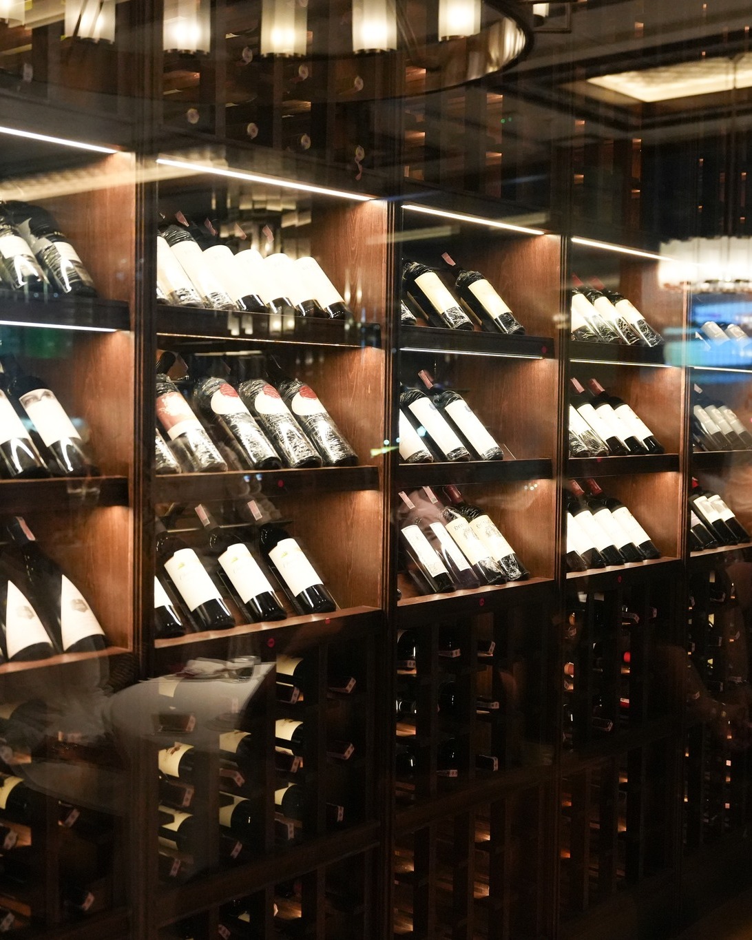 Love is best served chilled. Our selection of vintage is ready to toast to your forever.

𝑾𝒐𝒍𝒇𝒈𝒂𝒏𝒈'𝒔 𝑽𝒂𝒍𝒆𝒏𝒕𝒊𝒏𝒆'𝒔 𝑫𝒂𝒚 𝑶𝒇𝒇𝒆𝒓:
Book now and receive 𝐚 𝐜𝐨𝐦𝐩𝐥𝐢𝐦𝐞𝐧𝐭𝐚𝐫𝐲 𝐇𝐞𝐚𝐫𝐭-𝐒𝐡𝐚𝐩𝐞𝐝 𝐂𝐡𝐨𝐜𝐨𝐥𝐚𝐭𝐞 𝐌𝐨𝐮𝐬𝐬𝐞 𝐂𝐚𝐤𝐞 to sweeten your Valentine’s celebration.
​
Valid on 14 February 2026 only. A deposit of THB 5,000 is required for all bookings.

Begin planning your most cherished Valentine's Day now. 
​
𝐑𝐞𝐬𝐞𝐫𝐯𝐚𝐭𝐢𝐨𝐧:
064-567-2929
LINE ID: wg.reservation
reservation@wolfgangssteakhouse.th
​
𝐖𝐨𝐥𝐟𝐠𝐚𝐧𝐠'𝐬 𝐒𝐭𝐞𝐚𝐤𝐡𝐨𝐮𝐬𝐞 𝐁𝐚𝐧𝐠𝐤𝐨𝐤
Mon - Sun: 11:30 AM - 11:30 PM
3rd floor, The Storeys at One Bangkok
​
#WolfgangsSteakhouseThailand