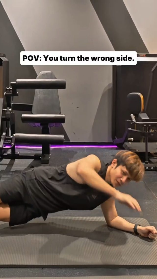 POV: You turn the wrong side.

_________________________
🥊 Splash Box Studio
📌 Marche’ Thonglor, Building A, 5M Floor
🕘 Opening hours : 9:00 to 22:00
🚿 Full Amenities Provided (Rental Sportswear, Rental Gloves, Rental Towels, Toiletries & Skincare)

Book Now
👇Line Official : @ splashbox

#Splashbox #DarkBeatBoxercise
#ผับของคนรักสุขภาพ #ThonglorGym #PrivateGym