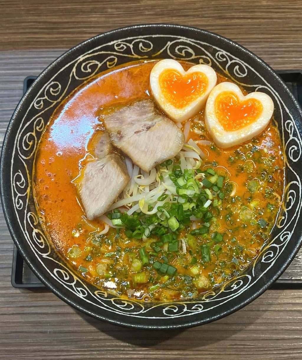 วาเลนไทน์ปีนี้ คู่ก็ยังไม่มี แผนก็ไม่พร้อม 
แต่ที่ Ramen mentomi พร้อมเสริฟคุณเสมอ 🌹❤️