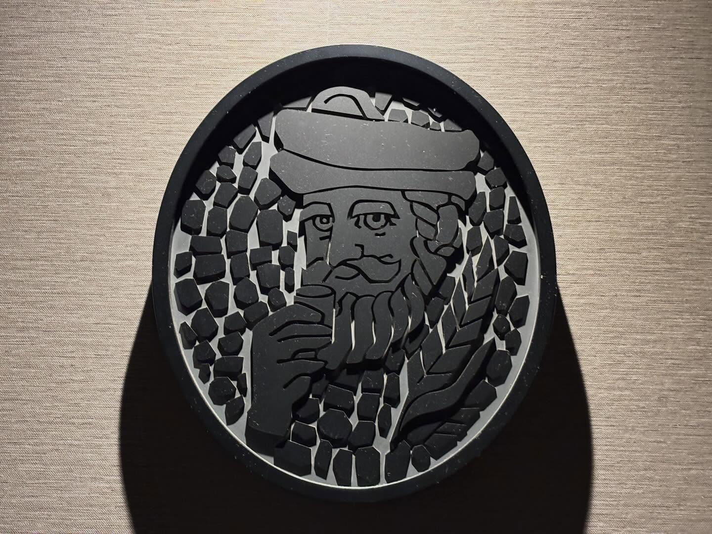 【BAR 余市より大切なお知らせ】

いつも NIKKA BAR & Restaurant 余市 をご利用
いただき、誠にありがとうございます。

すでにご存知の方もいらっしゃるかと思いますが、
当店は 2026年2月17日（火） をもちまして、
スクンビット Soi 30 での営業を終了することとなりました。

立ち退きに伴う移転のため、
直接ご挨拶・ご報告ができていないお客様も多く、
この場を借りてのお知らせとなってしまうことを
心よりお詫び申し上げます。

新店舗は
BTS Asok駅最寄り／スクンビット Soi 20（Novotel正面）への移転を予定しております。

再オープンは 4月中旬頃 を目処に準備を進めており、
正確な日程が決まり次第、改めてご案内いたします。

Soi 30での営業は残りわずかとなりました。

最後に一杯だけでも、ぜひお立ち寄りいただけたら嬉しいです。

スタッフ一同、心よりお待ちしております。

ขอขอบพระคุณลูกค้าทุกท่านที่ให้การสนับสนุนเรามาโดยตลอด

ลูกค้าบางท่านอาจทราบแล้วว่า
NIKKA BAR & Restaurant Yoichi จะปิดให้บริการที่ สุขุมวิท ซอย 30
ในวันที่ อังคารที่ 17 กุมภาพันธ์ 2026

เนื่องจากเหตุผลด้านการย้ายสถานที่
ทำให้เราไม่สามารถแจ้งลูกค้าทุกท่านด้วยตนเองได้
ทางร้านต้องขออภัยเป็นอย่างสูงมา ณ ที่นี้

สถานที่ใหม่จะอยู่ใกล้ BTS อโศก
บริเวณ สุขุมวิท ซอย 20 ตรงข้ามโรงแรม Novotel

กำหนดการเปิดให้บริการอีกครั้งคาดว่าจะเป็นช่วง กลางเดือนเมษายน
และจะแจ้งวันเปิดที่แน่นอนให้ทราบอีกครั้งเมื่อพร้อม

ช่วงเวลาที่สุขุมวิท ซอย 30 เหลืออีกเพียงไม่นาน
ขอเรียนเชิญทุกท่านแวะมาดื่มสักแก้วเป็นครั้งสุดท้าย

พนักงานทุกคนรอคอยการมาเยือนของท่านด้วยใจจริง

Thank you very much for your continued support.

Some of you may already be aware, but NIKKA BAR & Restaurant Yoichi will close its current location on Sukhumvit Soi 30 as of Tuesday, February 17, 2026.

Due to circumstances beyond our control, we are required to relocate.
We sincerely apologize that we are unable to inform all of our guests in person.

Our new location will be near BTS Asok Station,
on Sukhumvit Soi 20, directly in front of the Novotel.

We are aiming to reopen around mid-April, and we will announce the exact opening date as soon as it is confirmed.

There is only one week left at our Soi 30 location.
We would be very happy if you could stop by for one last drink.

We look forward to welcoming you.