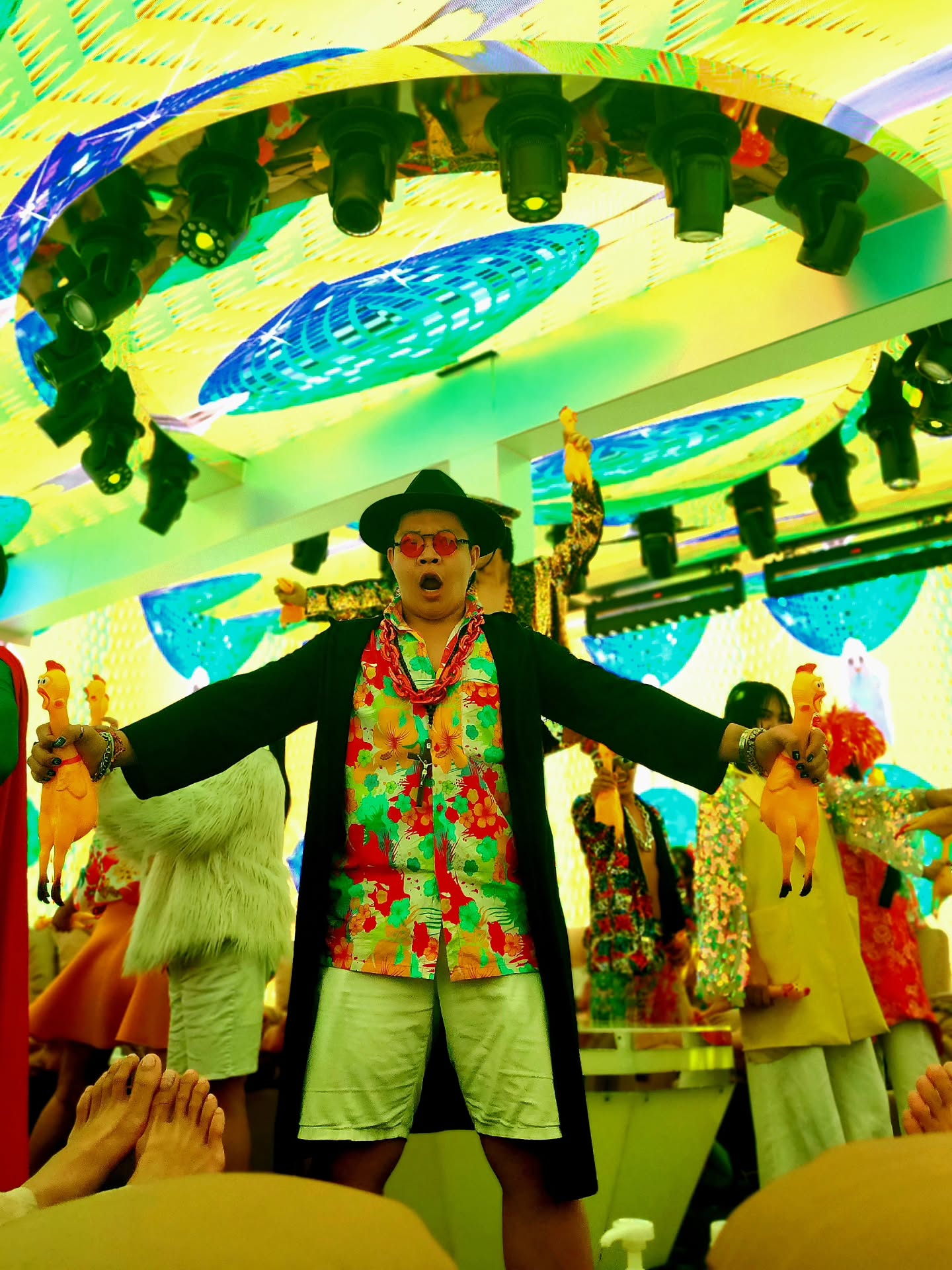 Get ready for the ultimate showtime! 🎭✨

​Experience the perfect blend of relaxation and non-stop excitement. 
It’s not just a visit, it’s an adventure you can’t find anywhere else. 
Every moment here is part of the show!
​Are you ready to be entertained? 

See you at Bradbury! 

📍Soi Sukhumvit 61
⏰12:00-24:00
​
#BradburyMassage #EntertainmentShow 
#bradbury