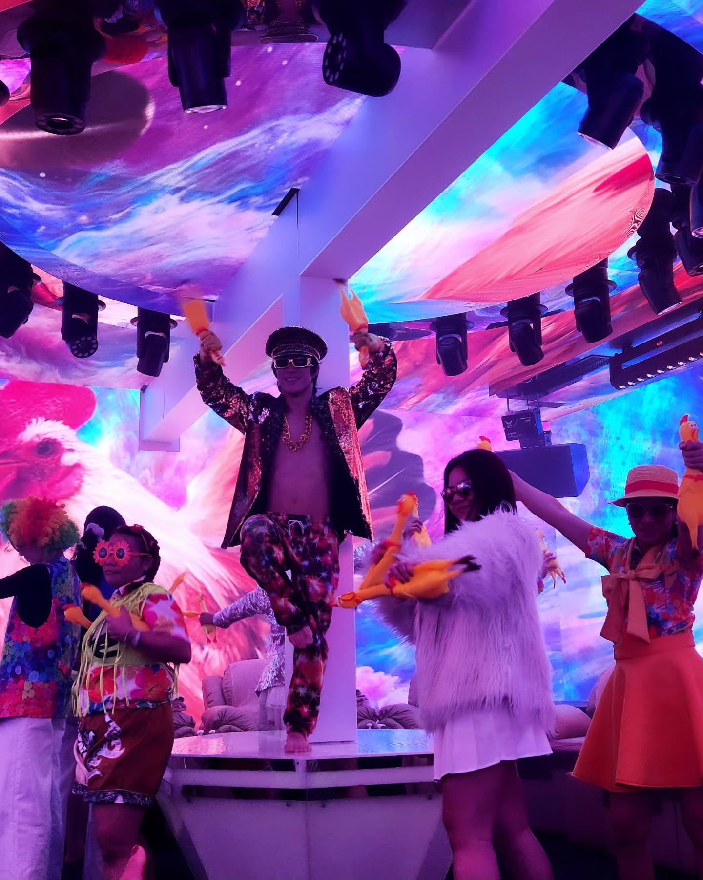 Dancing with screaming chickens?!🐥💃✨
​At Bradbury, the entertainment never stops. 
Dive into our cosmic world where the fun is loud, the energy is high, and the vibes are legendary.

It’s a non-stop party from start to finish! 🌌🔥🕺
​Come join the madness and dance your heart out with us!
​
#BradburyMassage #ChickenDance #BangkokNightlife  #Instaworthy