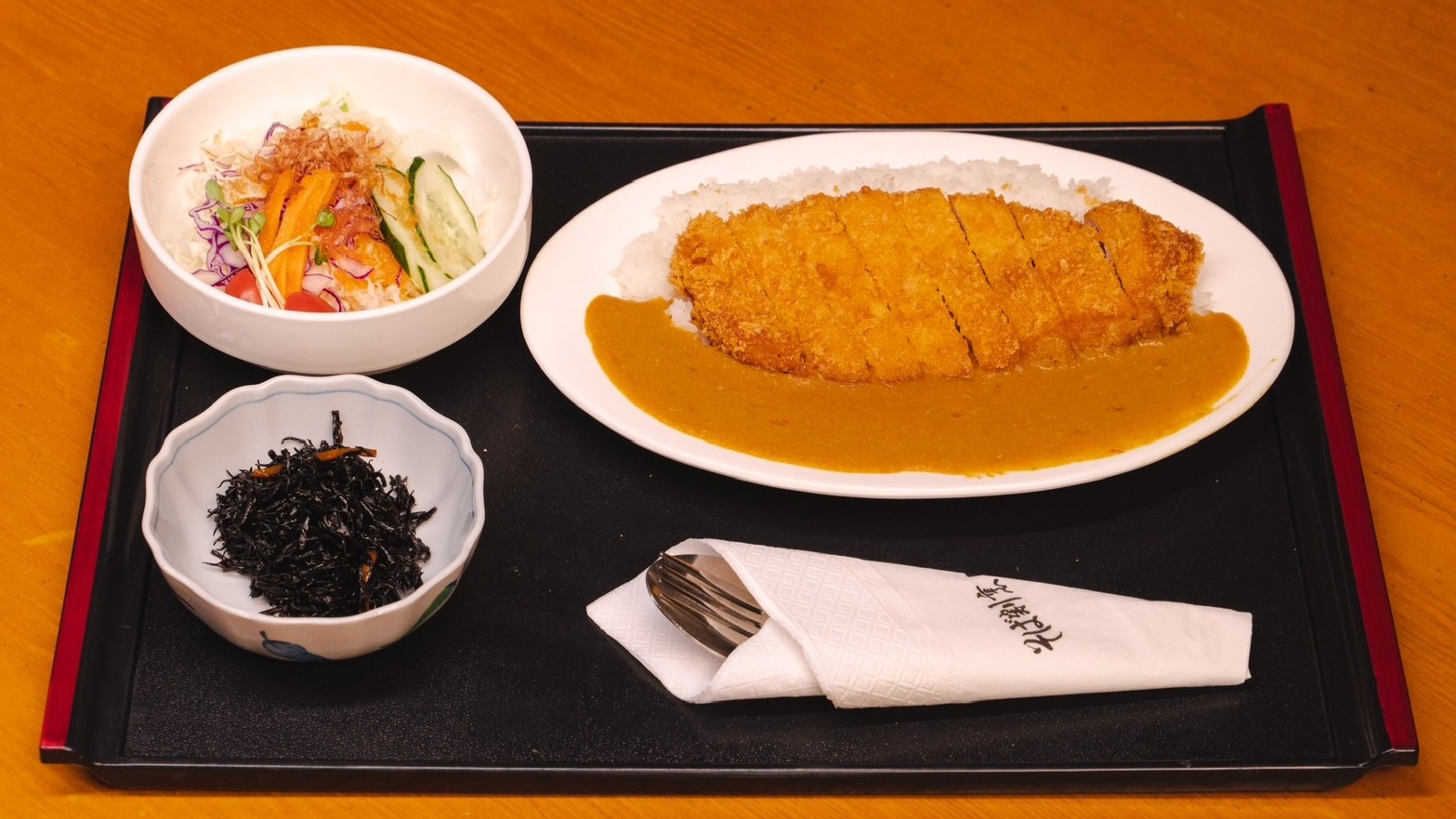 ชุดข้าวแกงกะหรี่ 🍛
เสิร์ฟพร้อมสลัดและเครื่องเคียง เลือกได้ทั้งโซบะหรืออุด้ง 🍜✨

#แกงกะหรี่ญี่ปุ่น #ข้าวแกงกะหรี่ #อาหารญี่ปุ่น #โซบะ #อุด้ง #เซ็ตสุดคุ้ม #อร่อยบอกต่อ