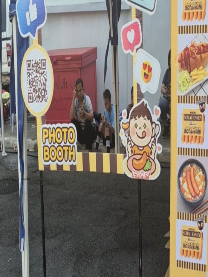 【タイでもシャウエッセンを🌸】⁡
⁡@thainipponfoods
⁡2/15(日)、第12回セレッソカップになんと！⁡
⁡シャウエッセンが🤤🌸⁡😆⁡⁡
⁡この日のために急ピッチで準備して下さいました。⁡
⁡⁡誠にありがとうございます！
終日、⁡⁡⁡美味しそうに食べる⁡🇯🇵🇹🇭の子供達の姿が⚽
⁡
⁡2/20(金)からスーパーやドン・キホーテでも購入可能！
⁡⁡
⁡#セレッソ大阪 #セレッソ大阪バンコク校 #サッカー #タイ #バンコク バンコク在住 バンコク生活 バンコク子育て サッカースクール 初心者大歓迎 海外サッカー タイ駐在 タイ生活 thailand bangkok cerezo cerezoosaka followｍe football 止める蹴る