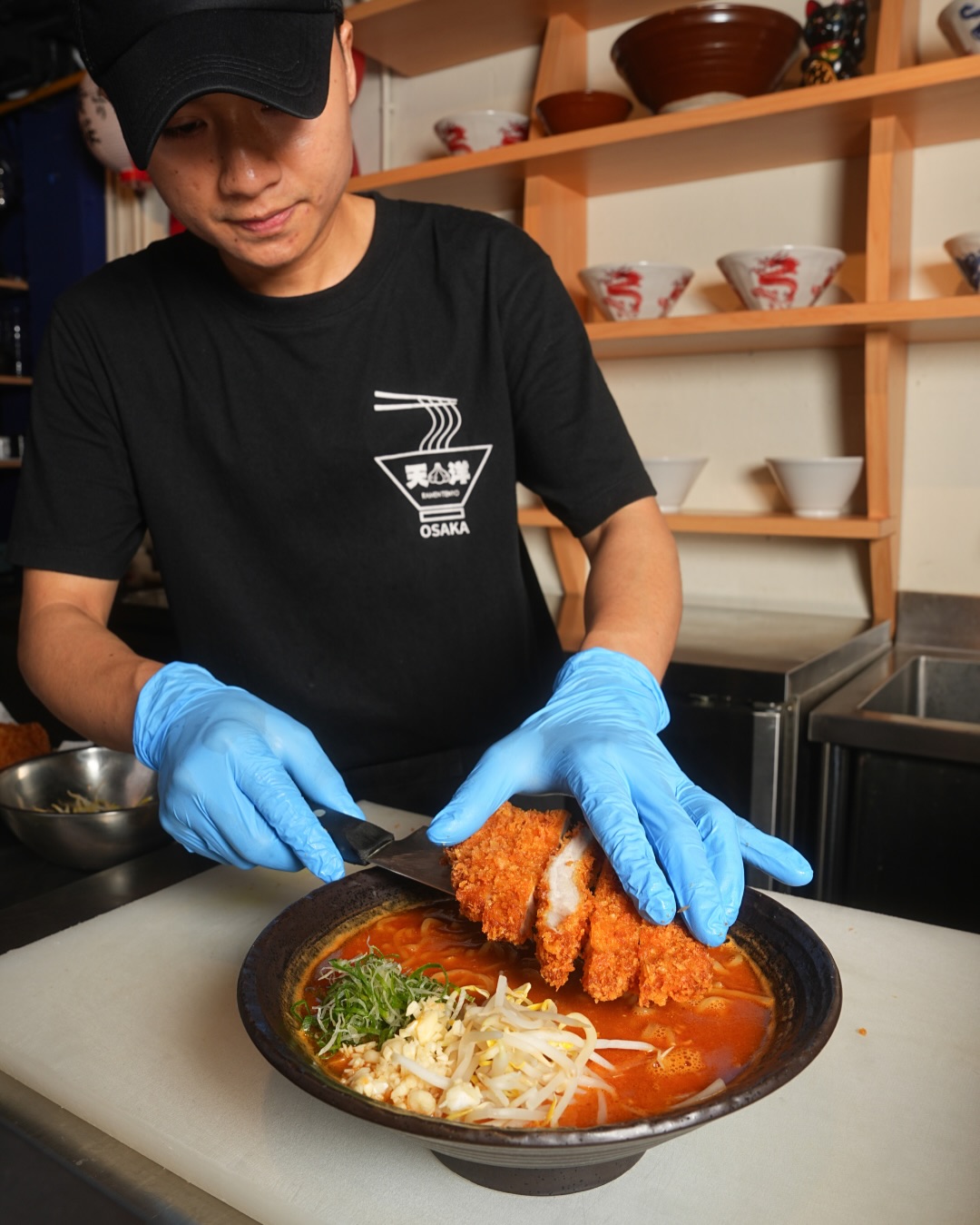 Pork Rib Red Miso Ramen – Bold, Rich, Satisfying.

Tender, flavorful pork ribs served with a deep red miso broth,
creating a powerful blend of umami and hearty richness.
A full-bodied bowl that warms you from the first sip to the last.

ราเม็งกระดูกหมูตุ๋น ซุปมิโซะแดง – เข้มข้น หนักแน่น อร่อยสะใจ

ซี่โครงหมูนิ่มละลาย เสิร์ฟคู่กับน้ำซุปมิโซะแดงรสลึก
อูมามิแน่นๆ หอมมัน และอิ่มสะใจ
เป็นชามที่ให้พลัง ทั้งรสชาติและความอิ่มแบบเต็มๆ

Real Ramen. Real Flavor.
Open 11:00–03:00
📞 095 587 9759